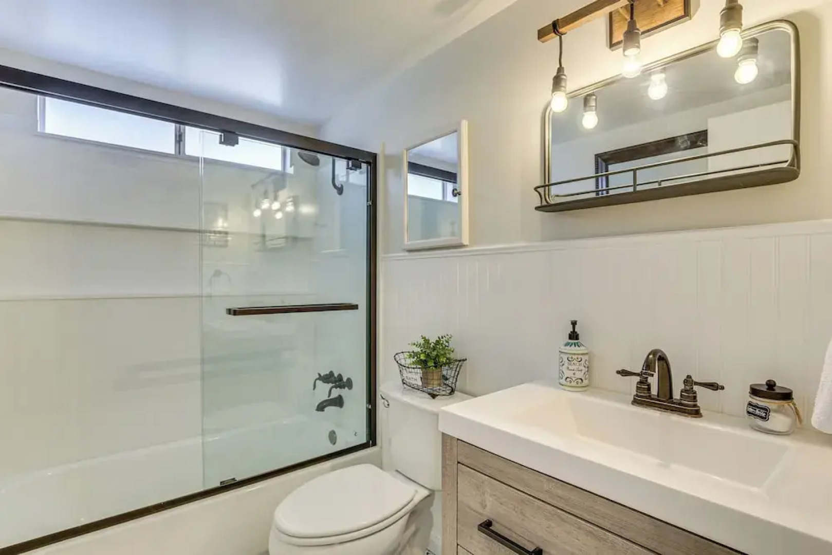 Family-friendly Lake Arrowhead Cabin w/ Game Room!