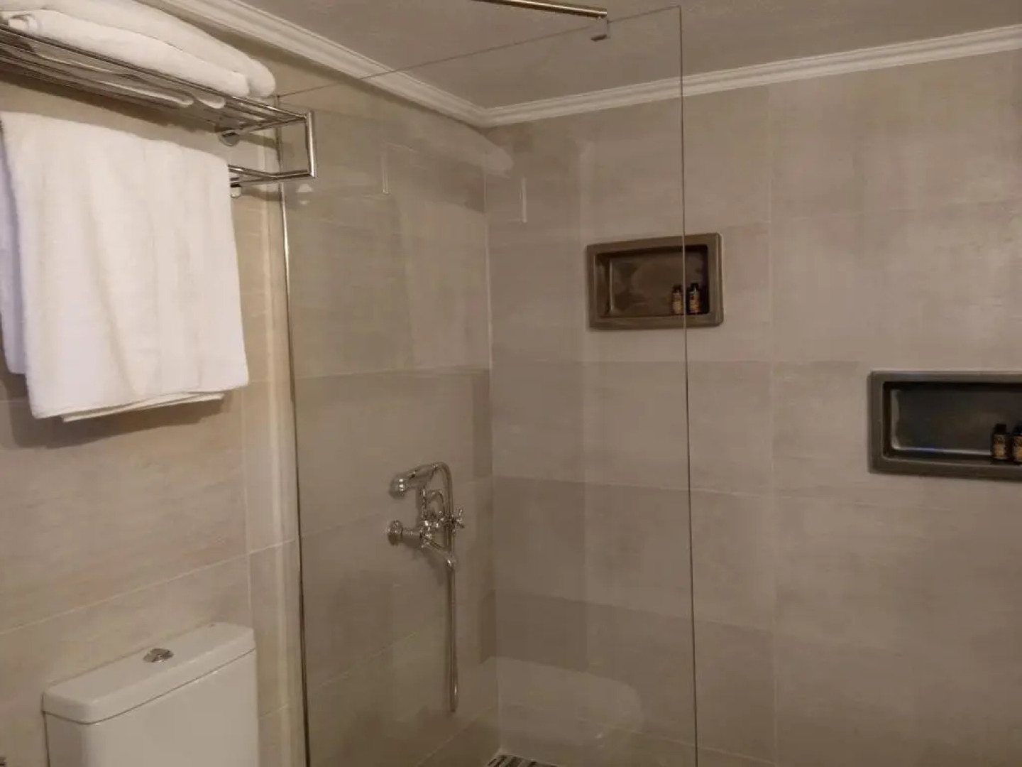 IRENE traditional apartments