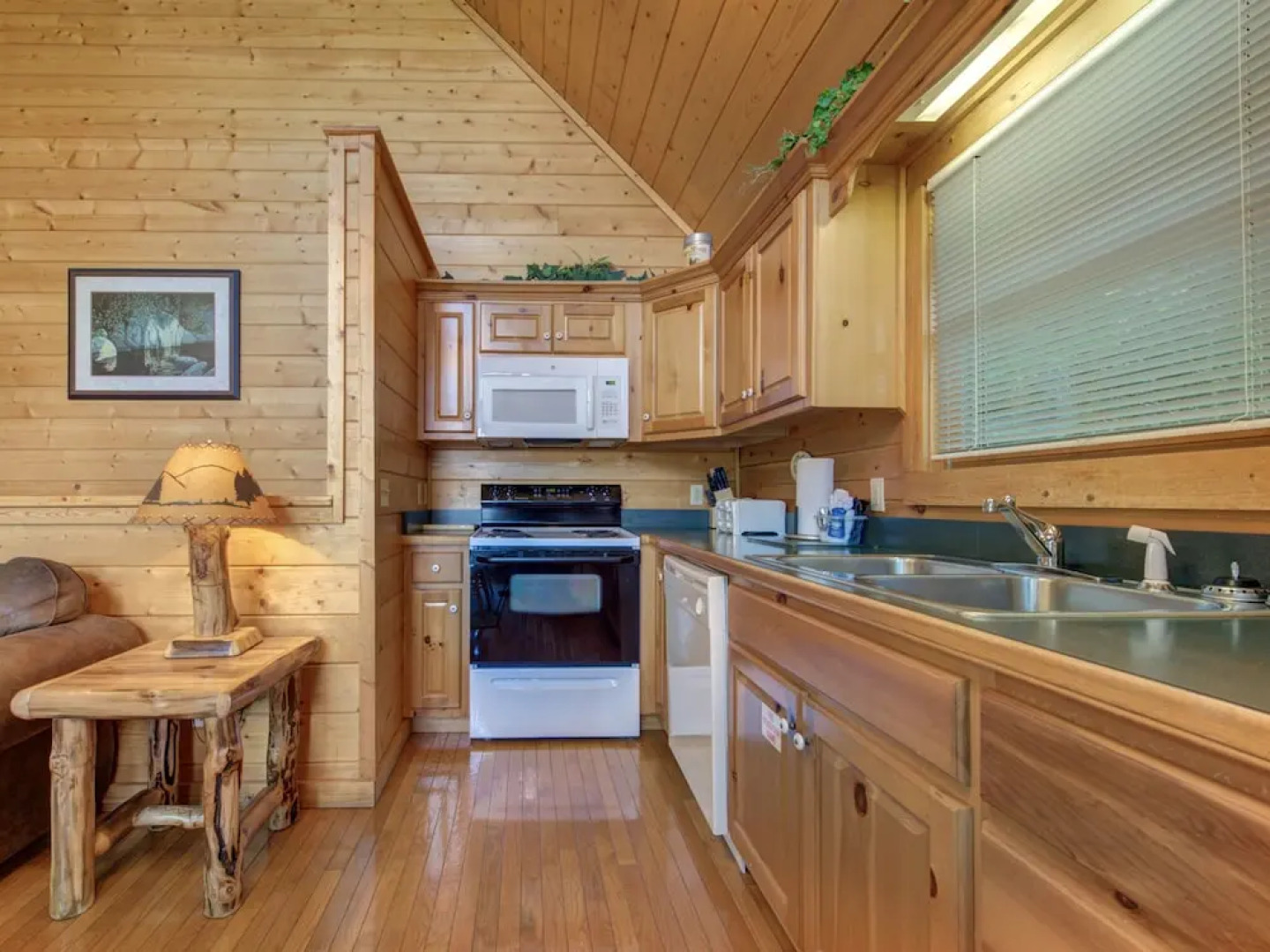 Trails End - Two Bedroom Cabin
