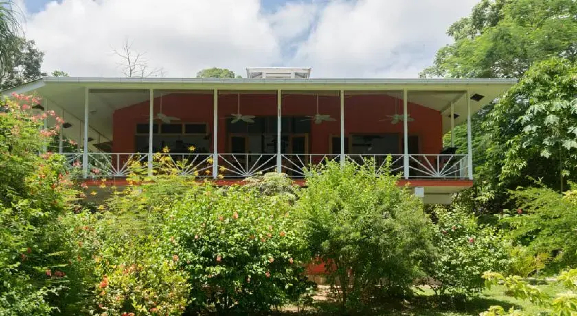 Chicago O'Hare Garden