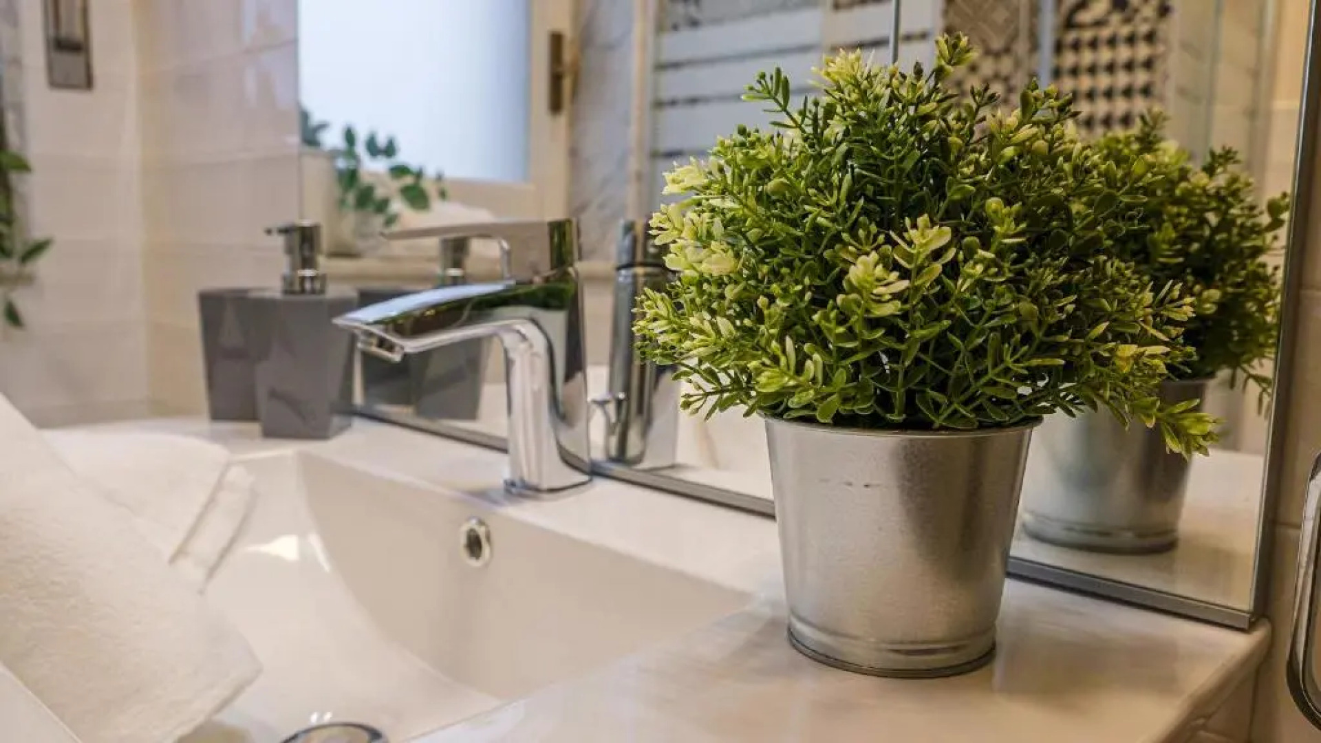 Italianway - San Leonardo with private beach