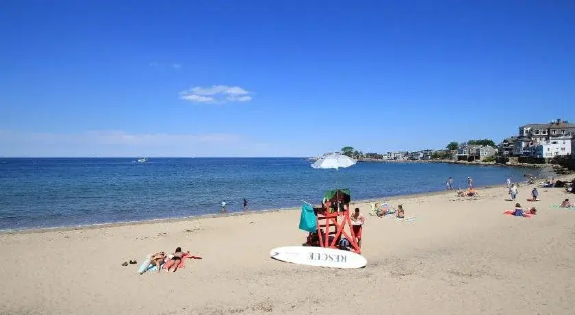 Eagle House Beachside Motel