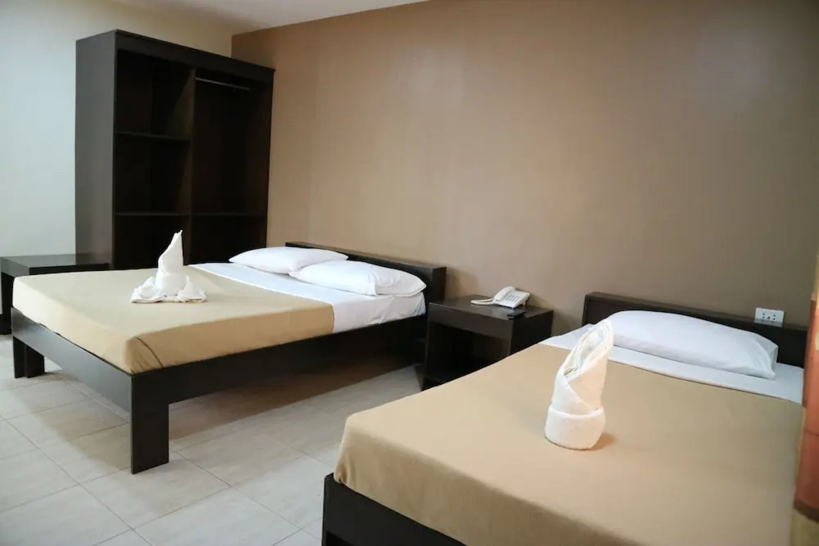 Gateway 21 Hotel and Dormitel