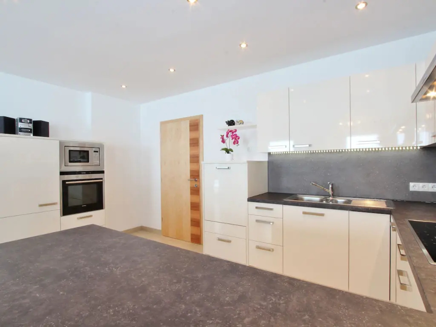 Spacious Villa With Garden in Hinterthiersee