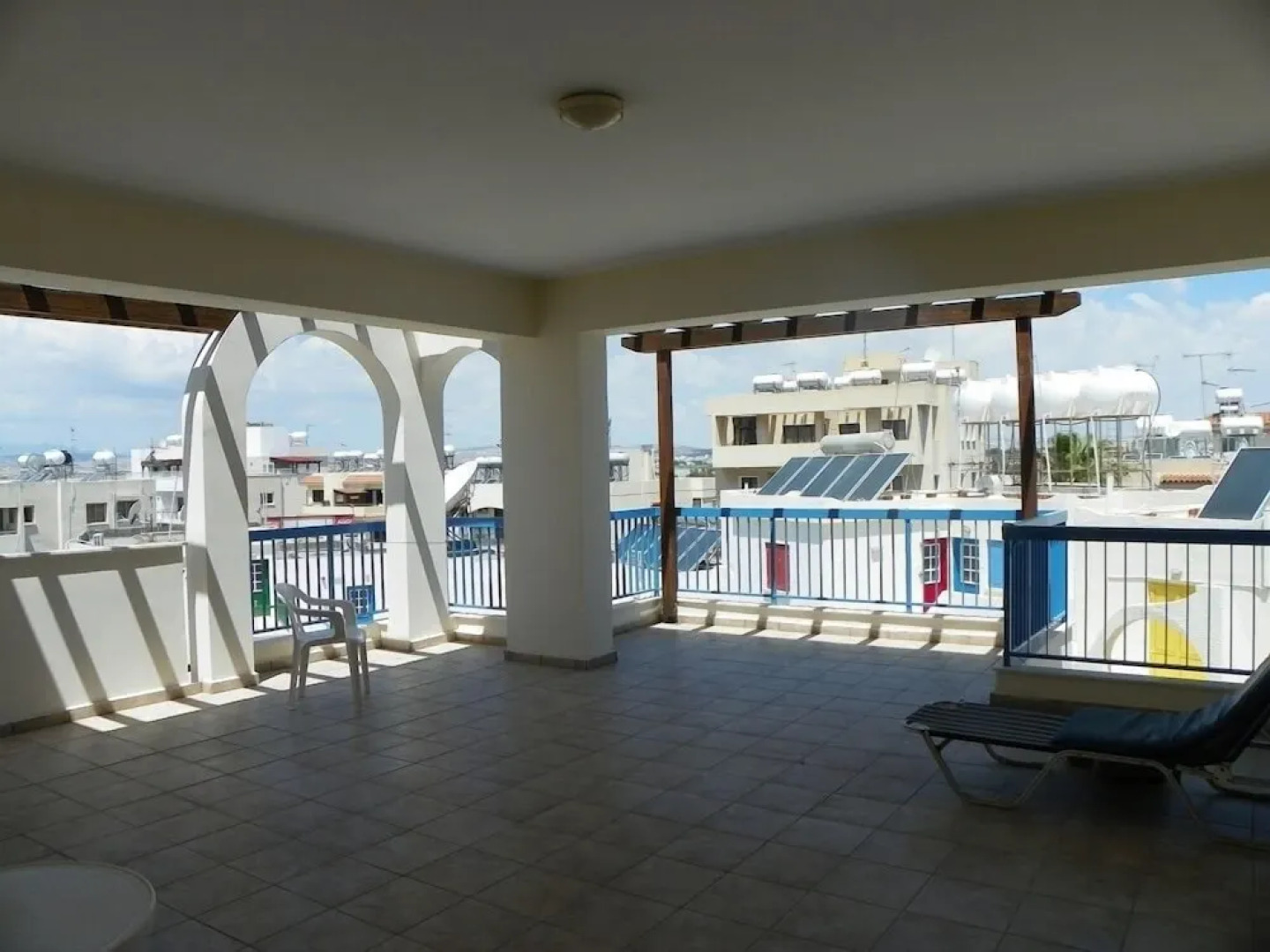 Sea 'n Lake View Hotel Apartments