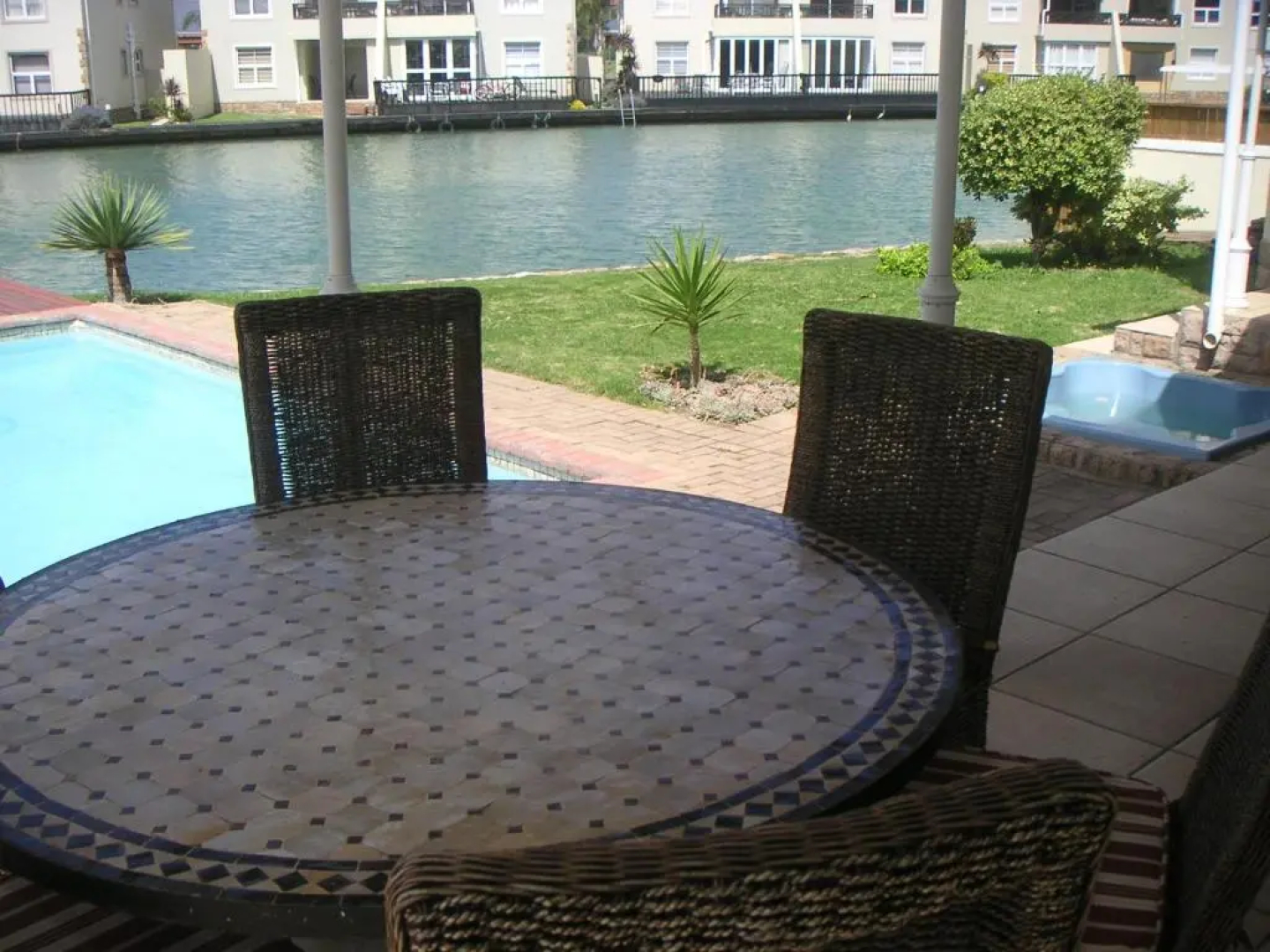 Waterside Living MM1304