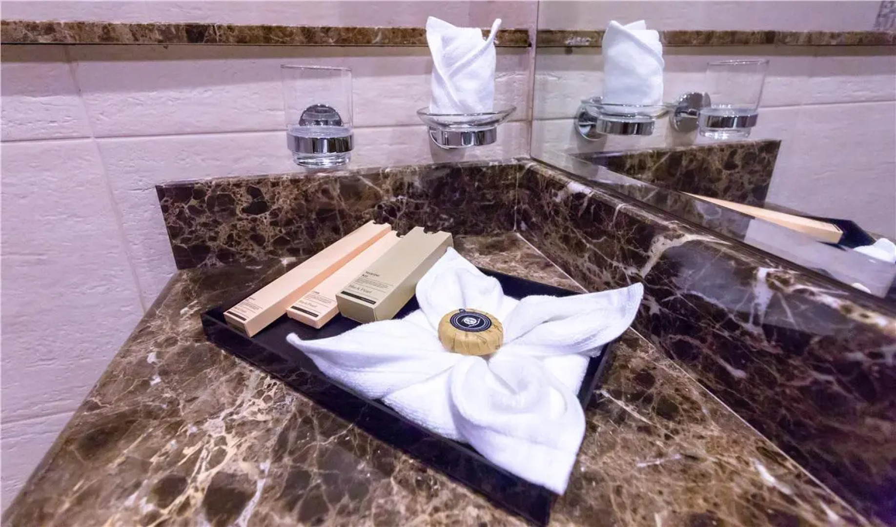 Al Bahar Hotel & Resort