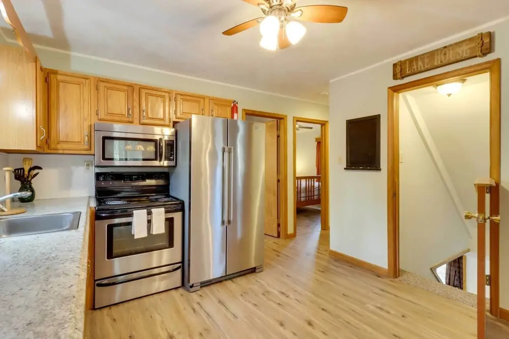 Spacious Pocono Lake House Near Skiing & Swimming!