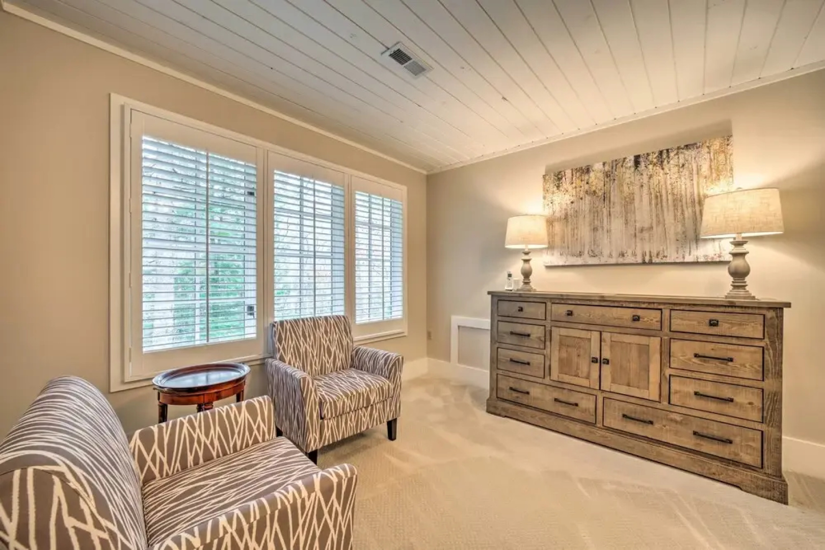 Beautiful Trillium Home Next to Waterfall!