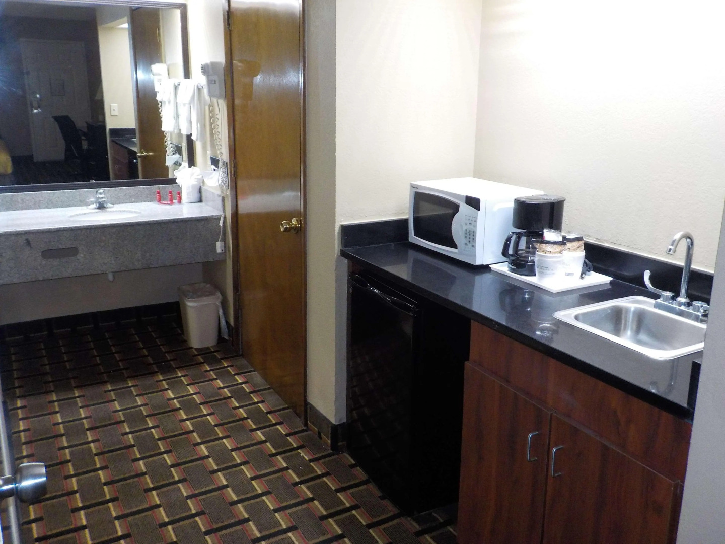 SureStay Hotel by Best Western Lenoir City