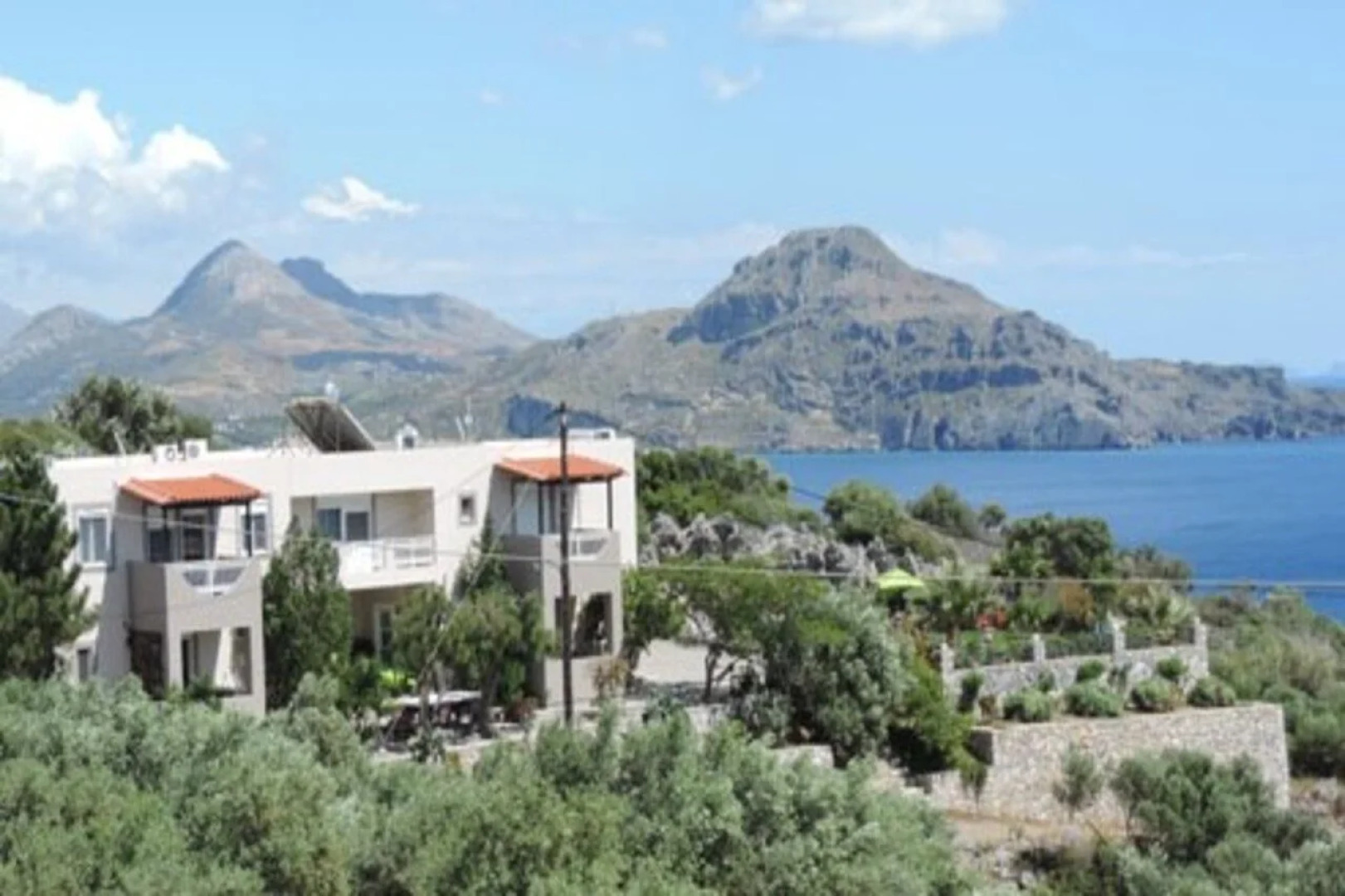 Nostalgia Apartments