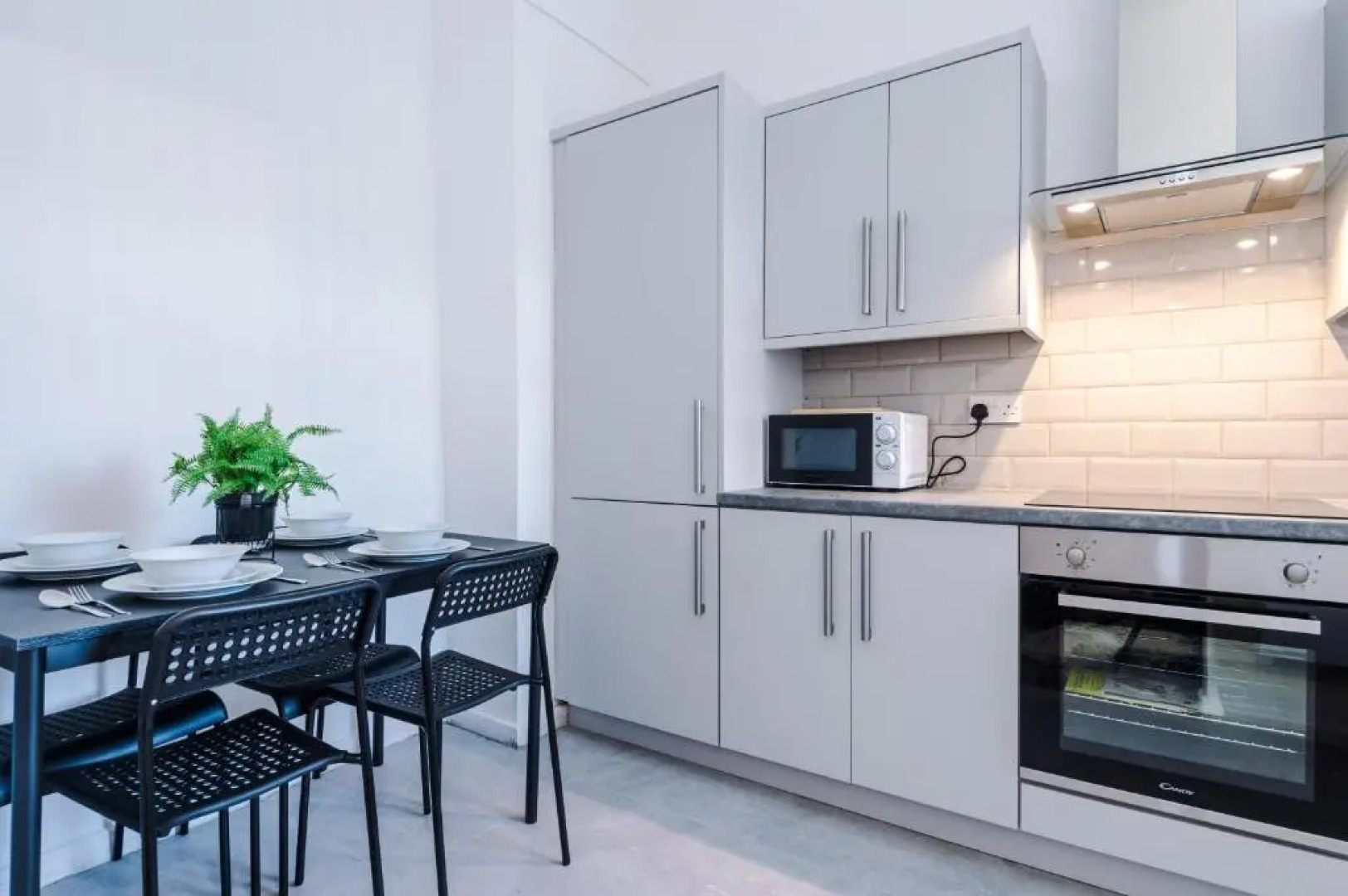 Cozy and Snuggly Apartment in Liverpool Sleeps 4, Free Wifi & Netflix