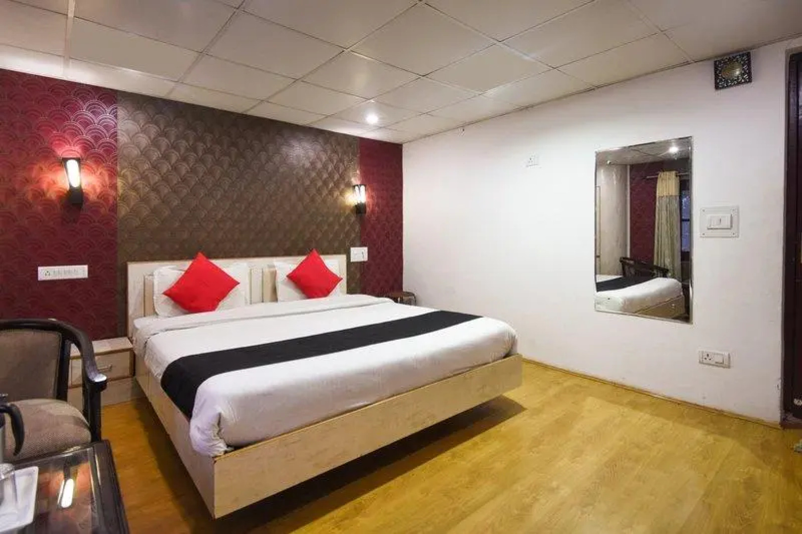 Capital O 64431 Hotel Lal Kothi