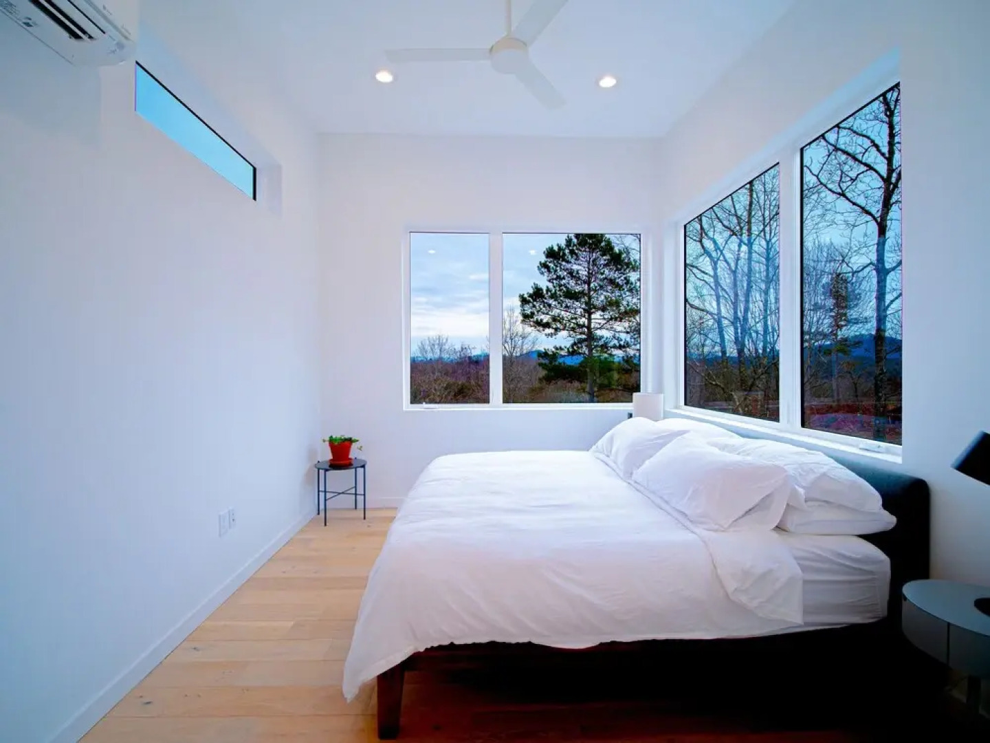 EcoModMtn Stunning mountain views