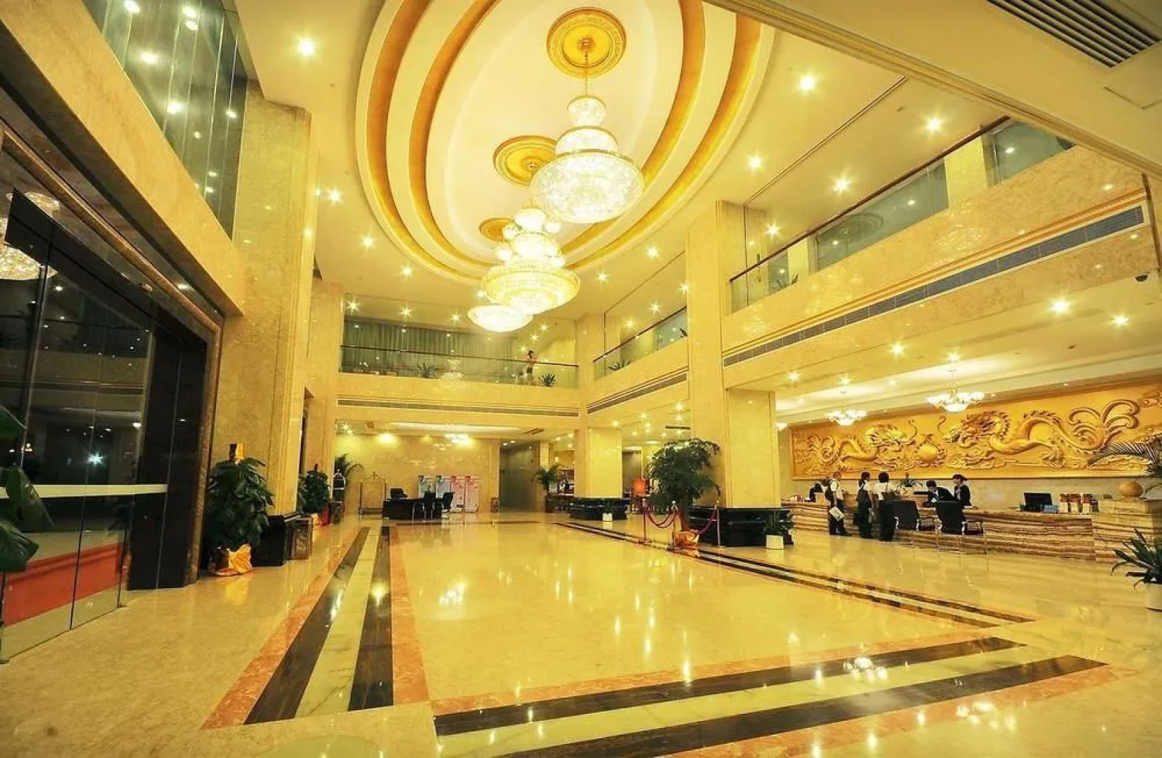 Longzhu Hotel