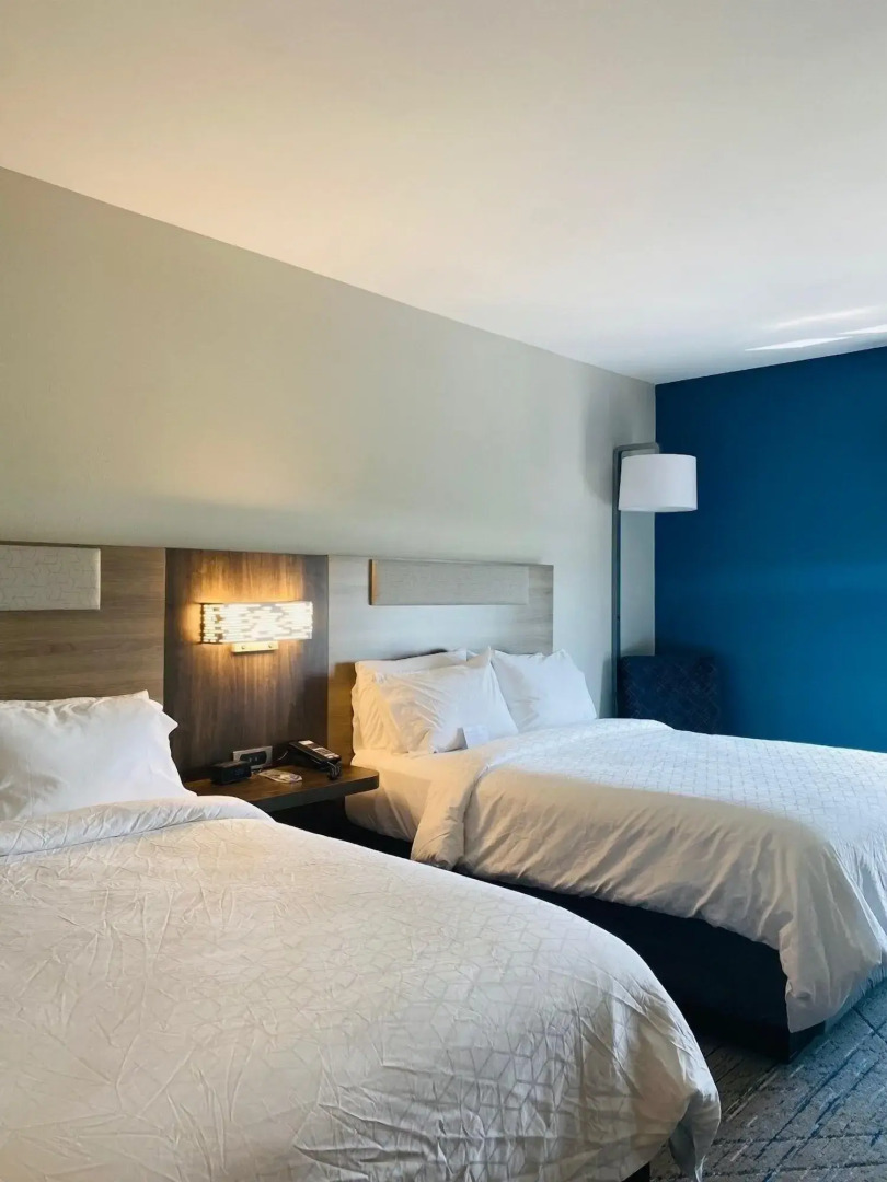 Holiday Inn Express Gulfport Beach by IHG