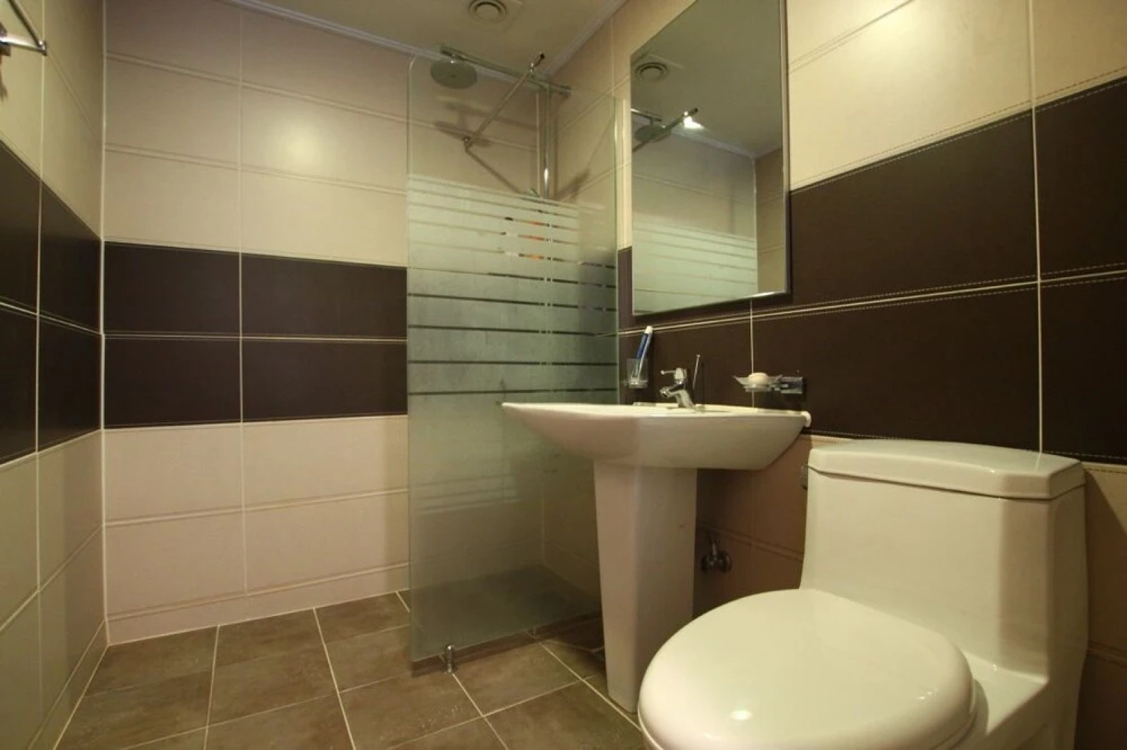 Prada Hotel & Pension