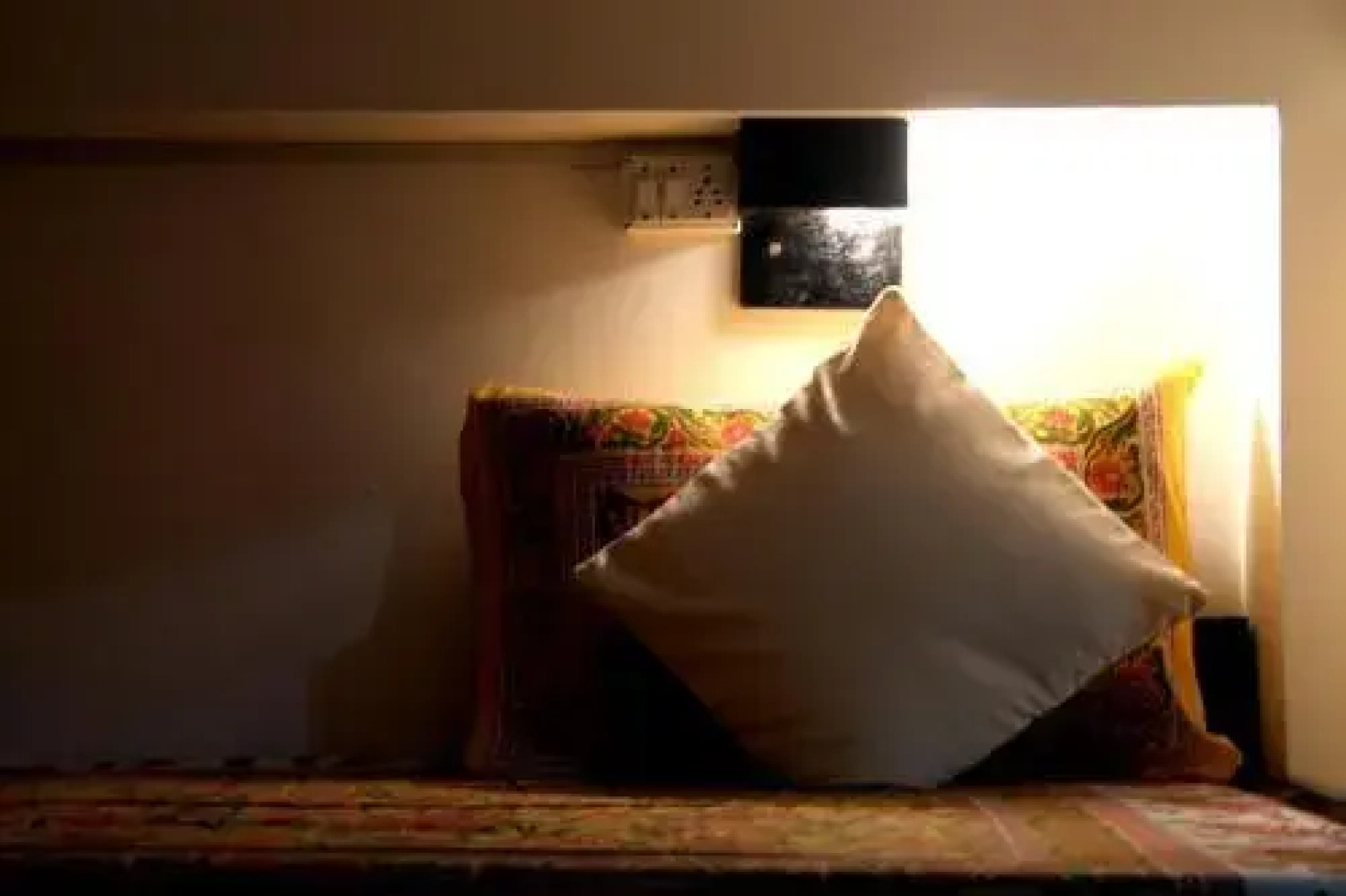 Bro's Backpacker's Fraternity House