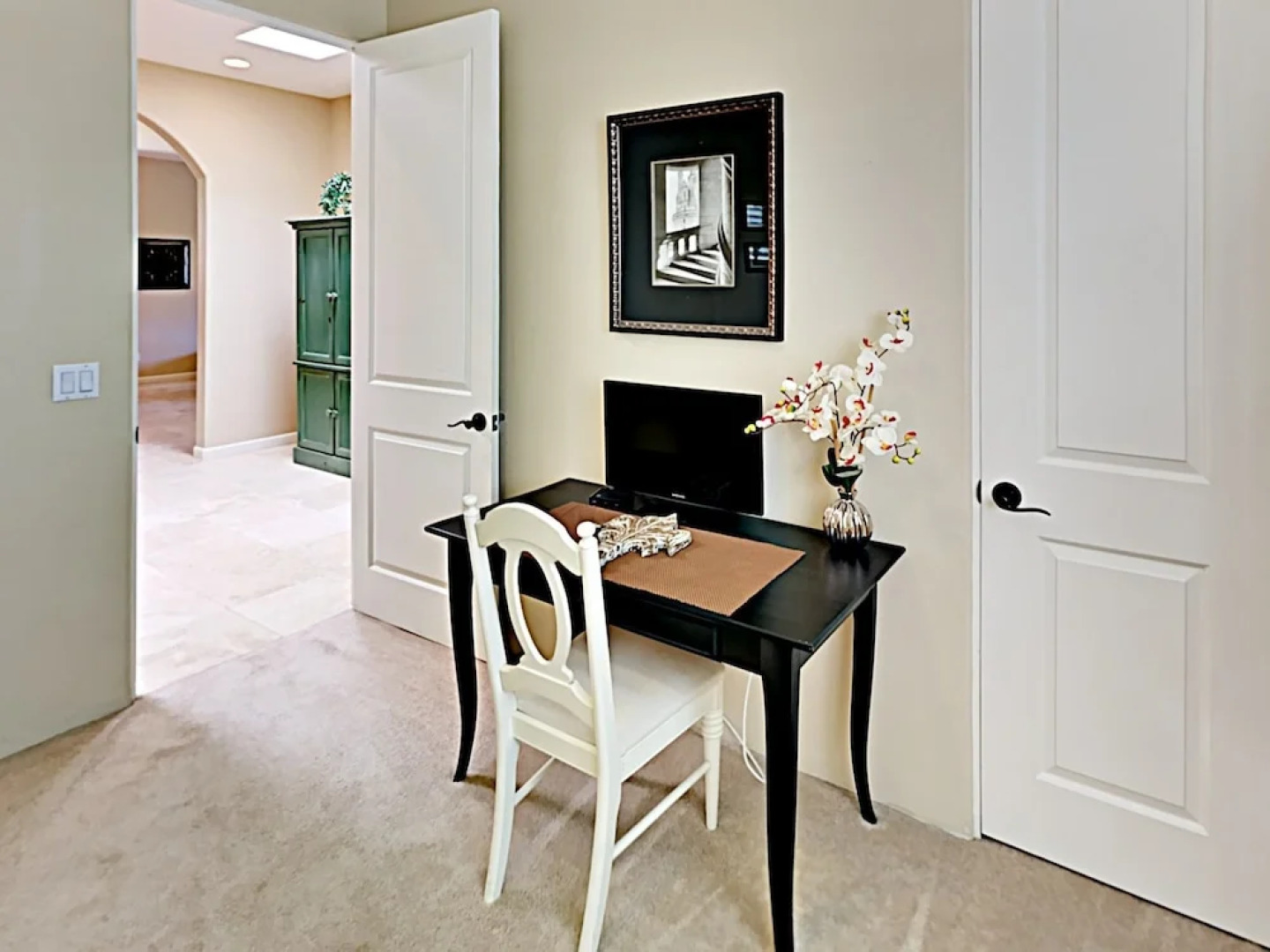 Mountain View La Quinta Stunner by RedAwning