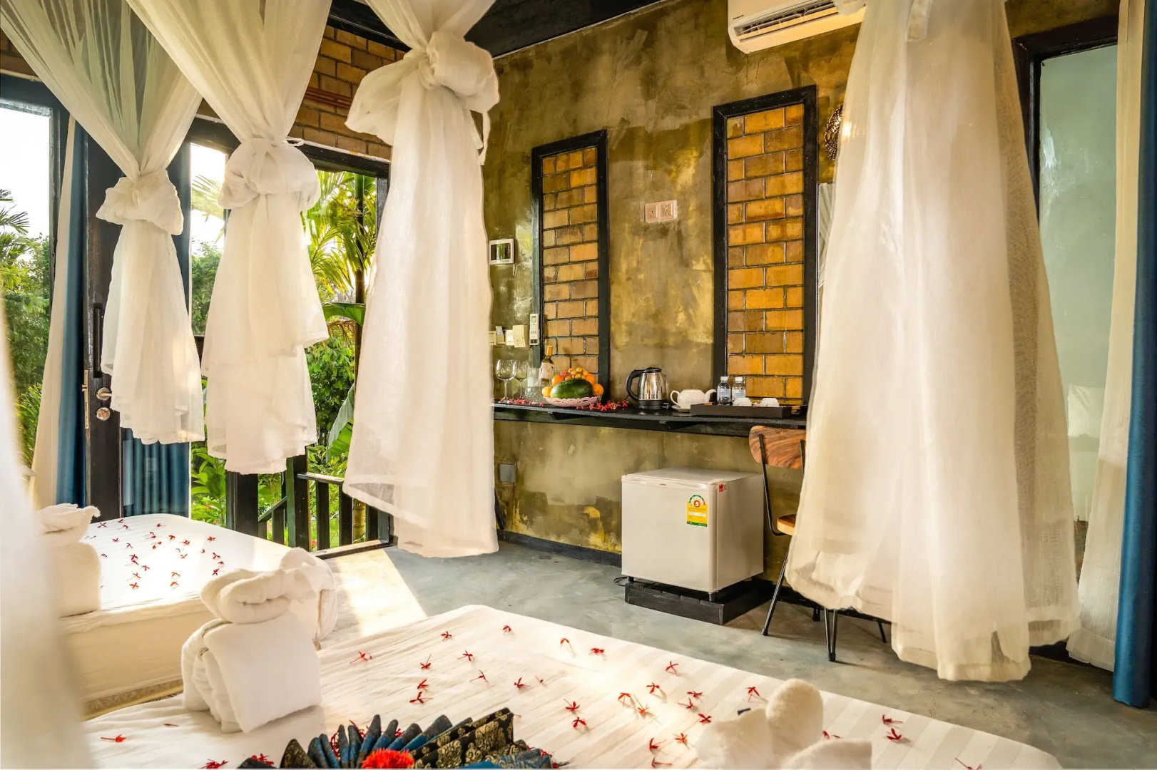 Koh Rong Hill Beach Resort