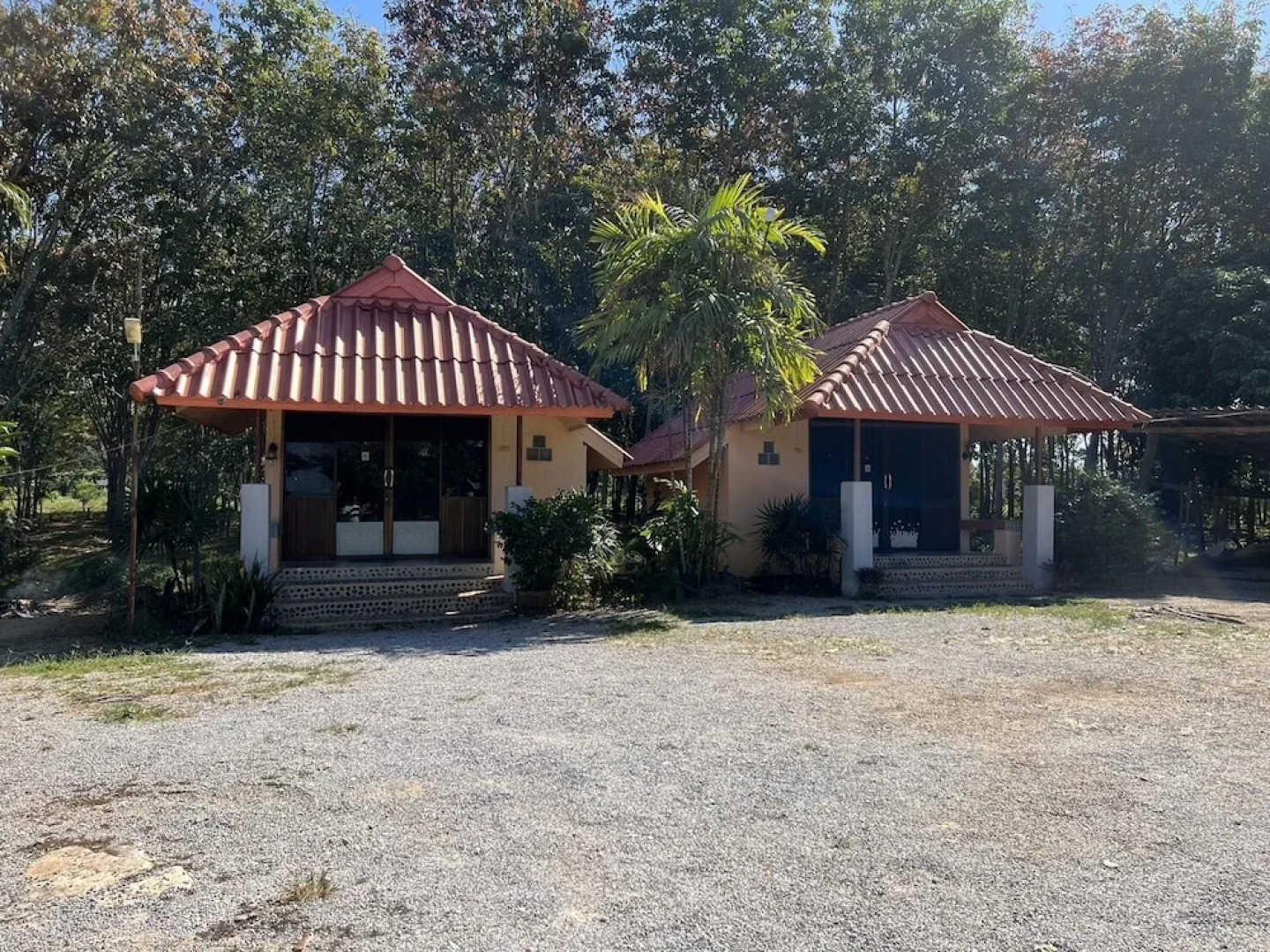 Pinmanee Resort and homestay