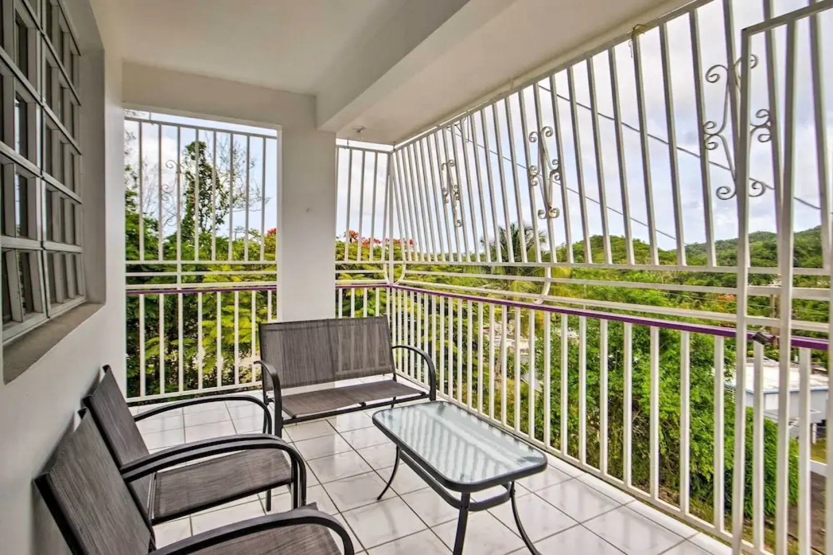 Hilltop Luquillo Home - 5 Mi to El Yunque Frst