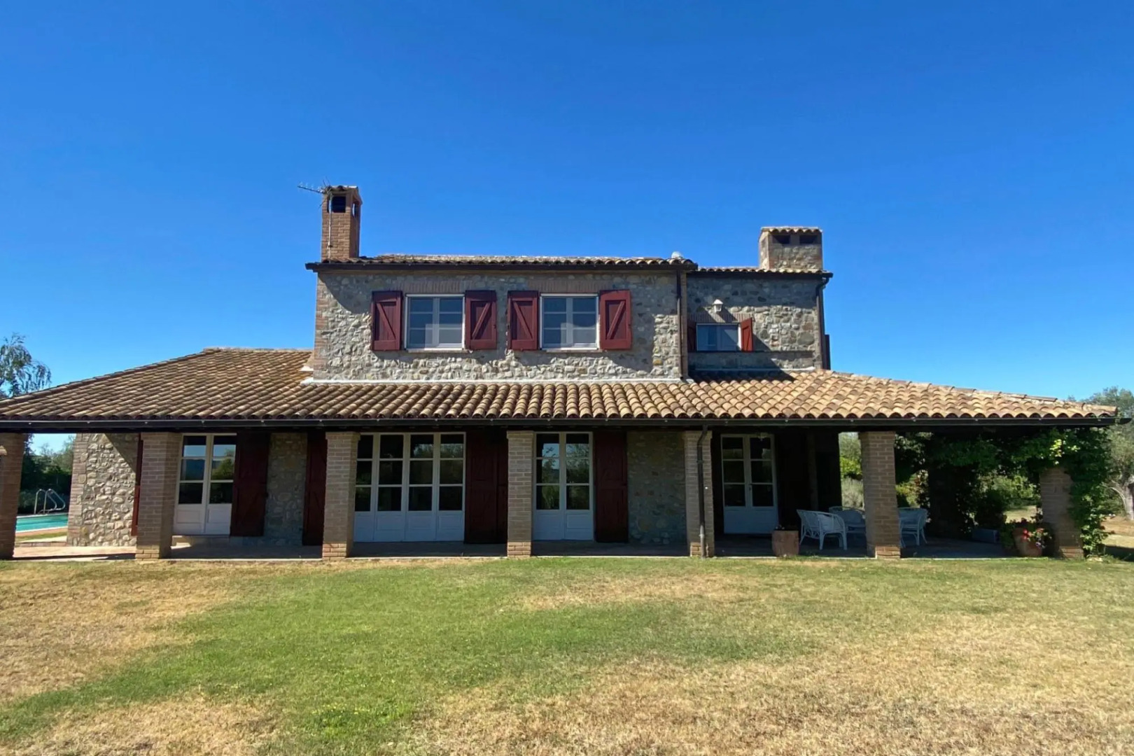 Podere Sassolegno is a uniquely charming house where you can happily spend time relaxing in the gard-Podere Sassolegno