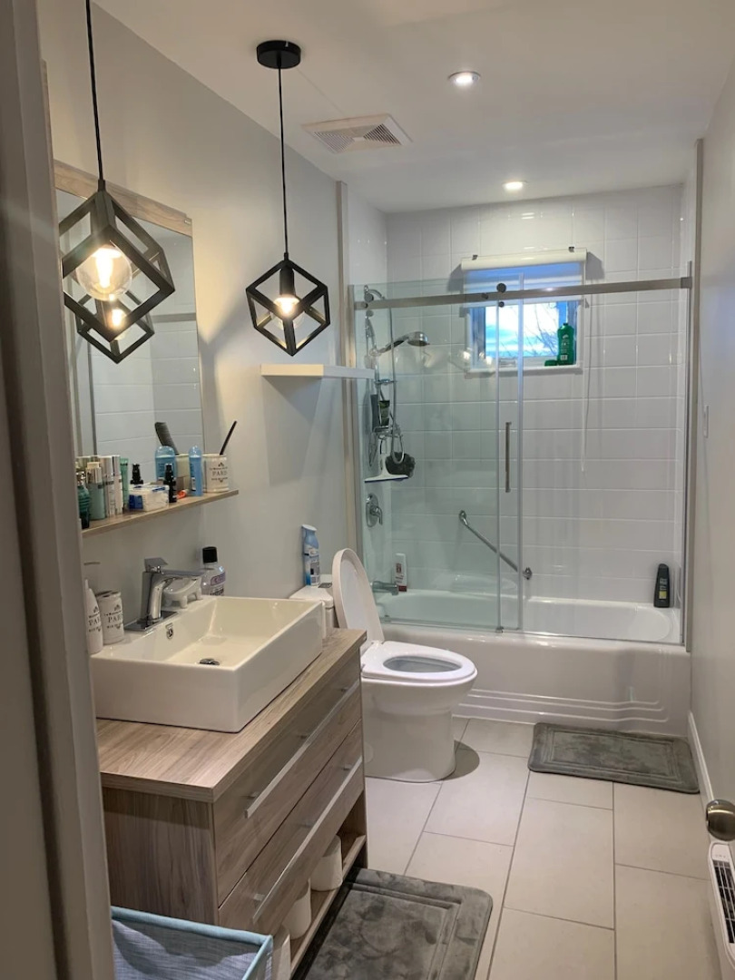 Room-room for Renting Inside House - wit