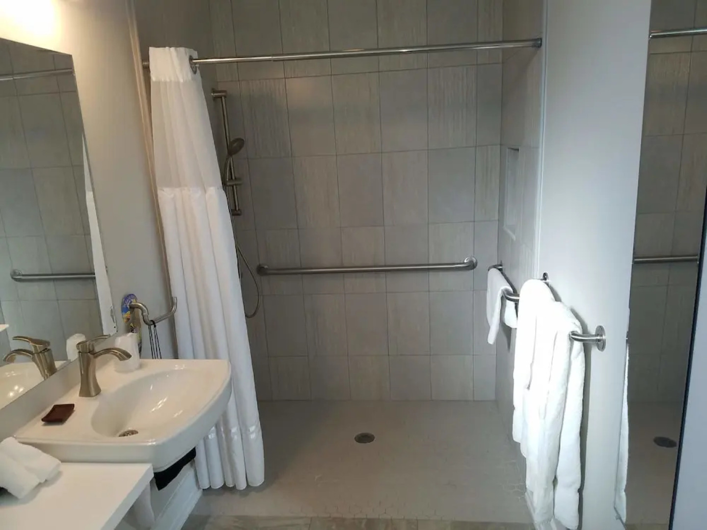 Beyond The Wall Bed and Breakfast