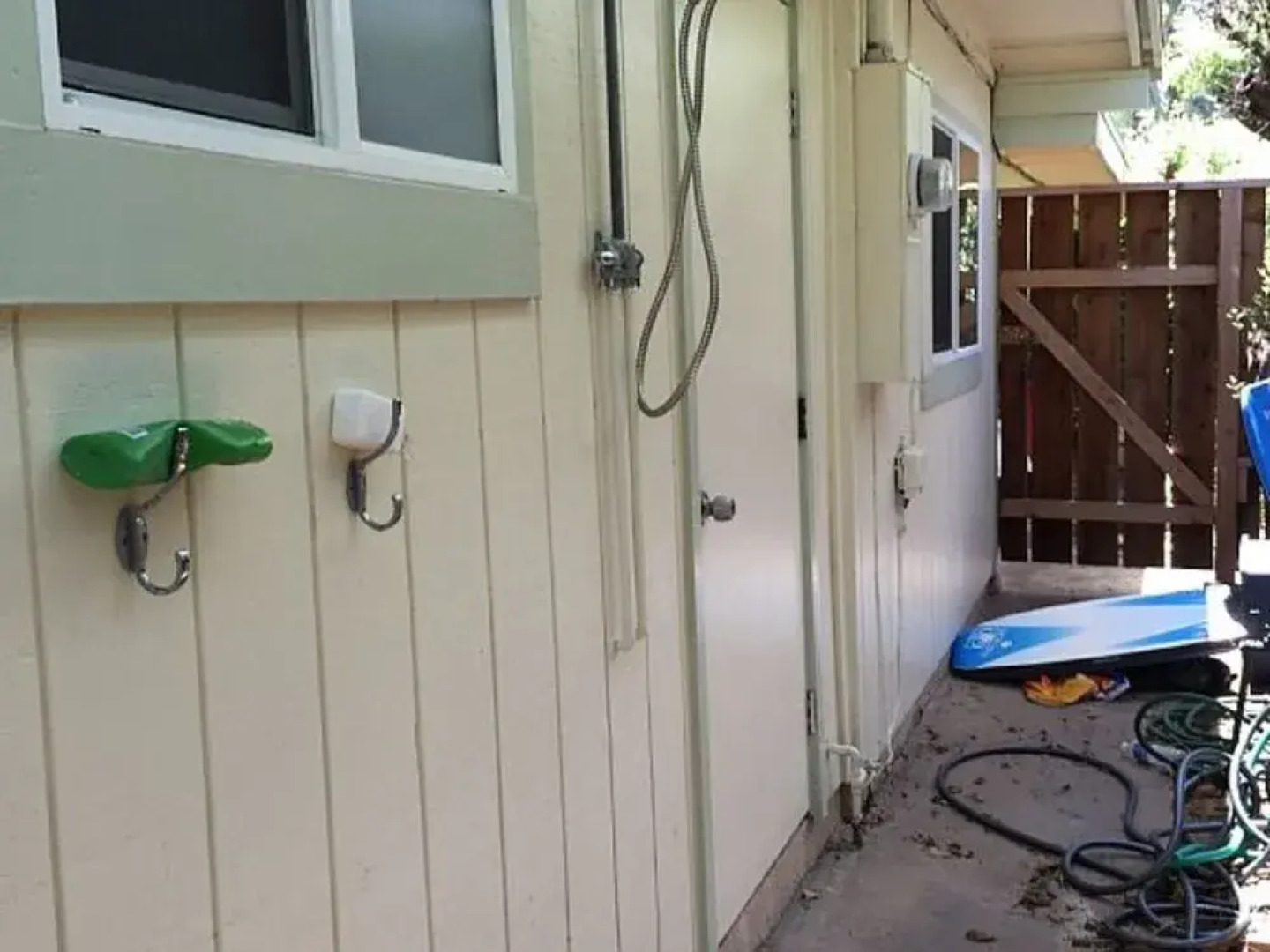 Hale Lokahi by RedAwning