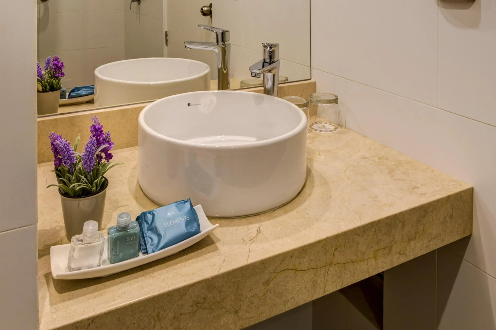 Arawi Miraflores Express