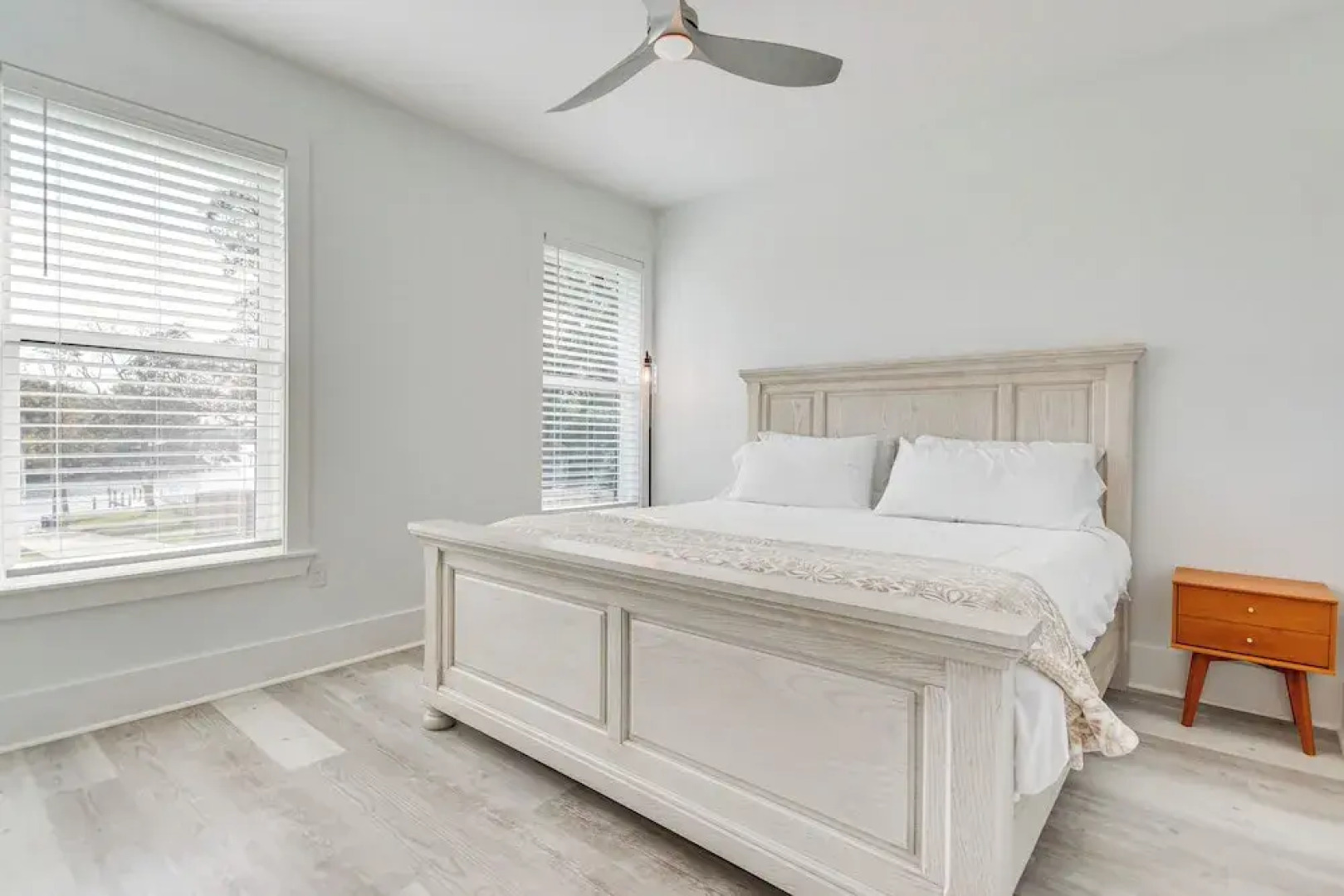 Waterfront Retreat w/ Outdoor Oasis in Pensacola