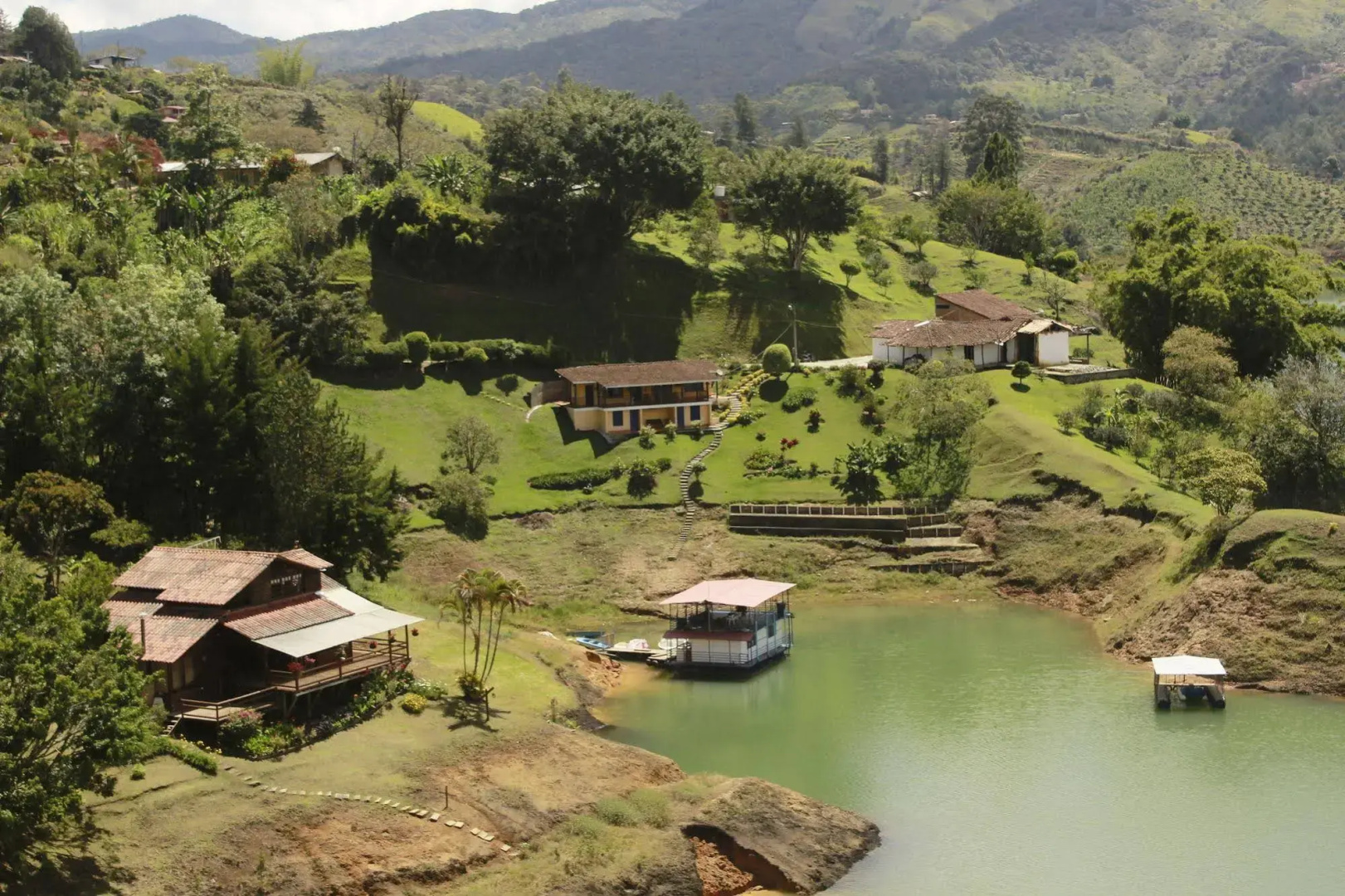 Galeria Guatape Hostel