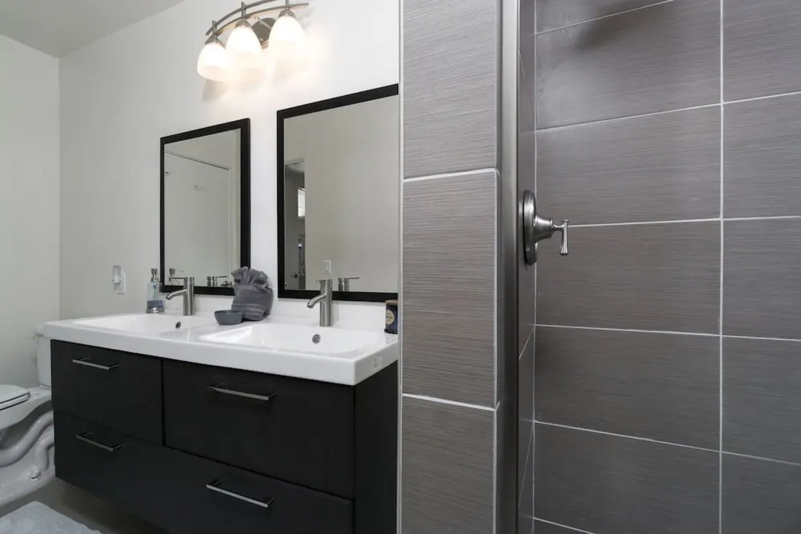 Upscale Palm Springs Corner Lot Home by RedAwning