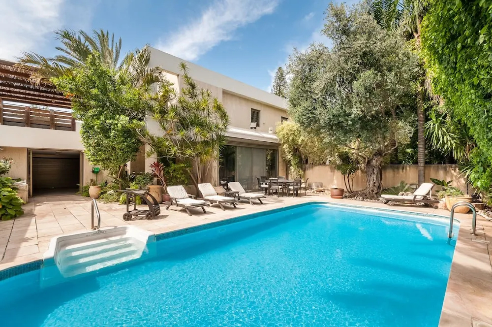 Villa - Herzliya Pituah