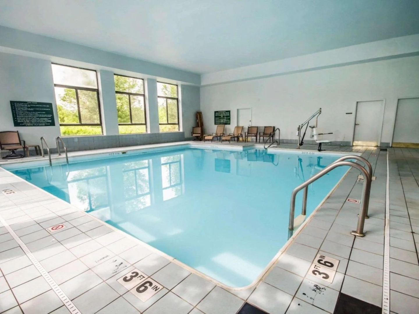 Quality Inn & Suites Sellersburg - Louisville Area