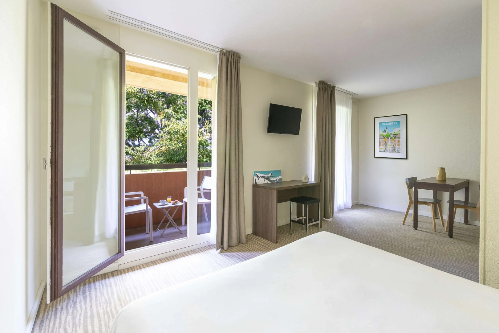 Kyriad Chambery Centre Curial