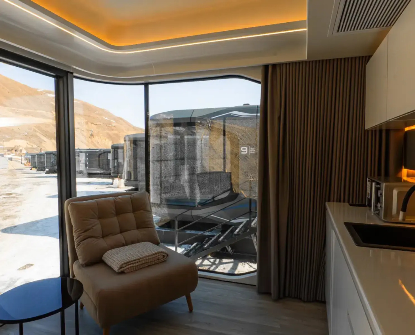 Astro Base (Астро Бейс)