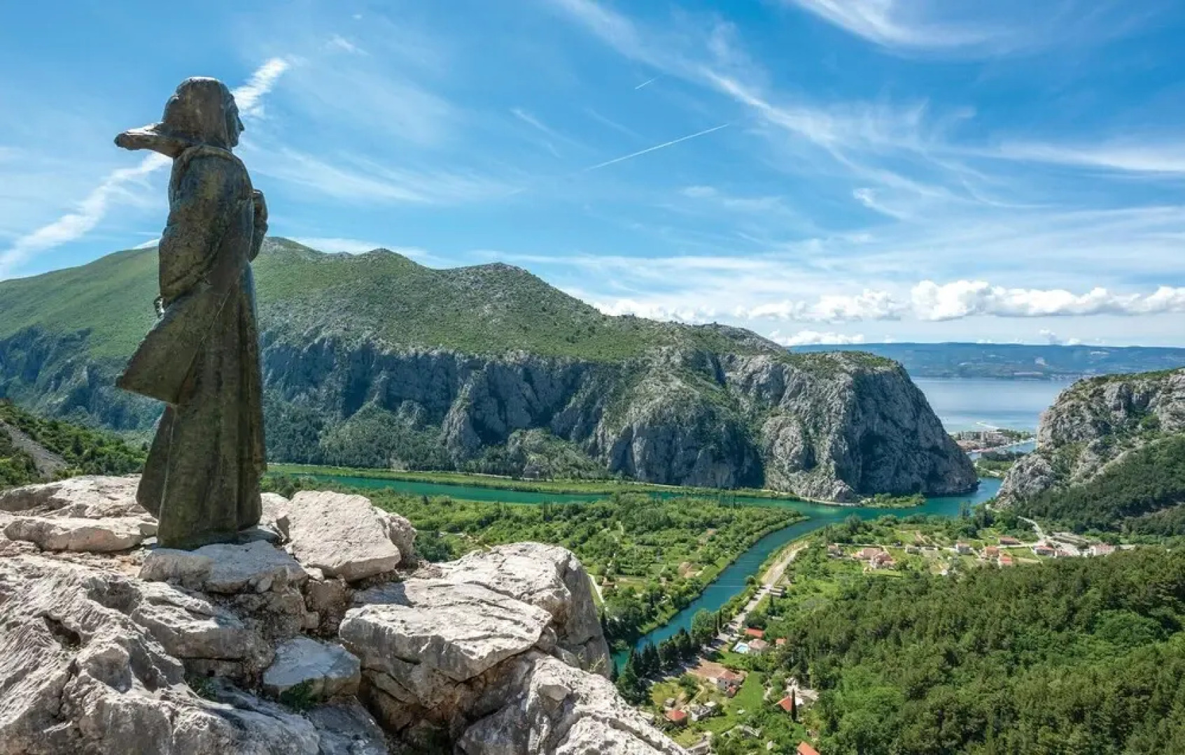 Beautiful Home in Omis With Wifi and 4 Bedrooms