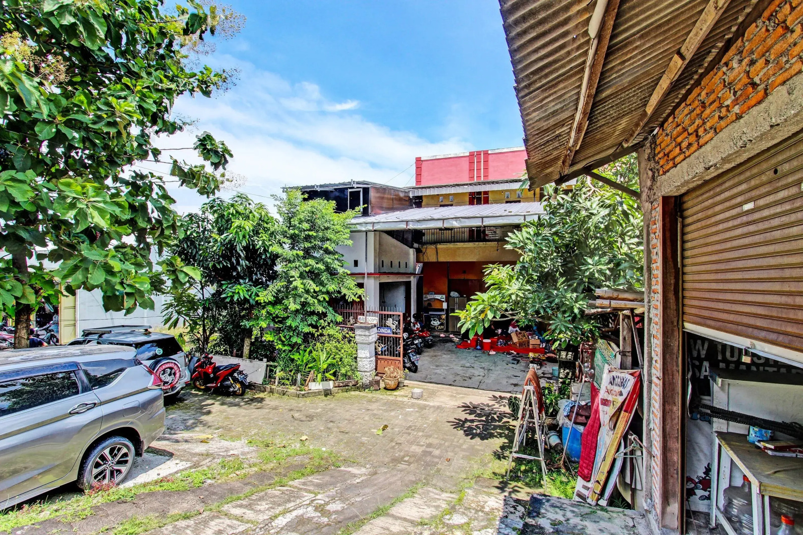 Hotel O Adinda Kost