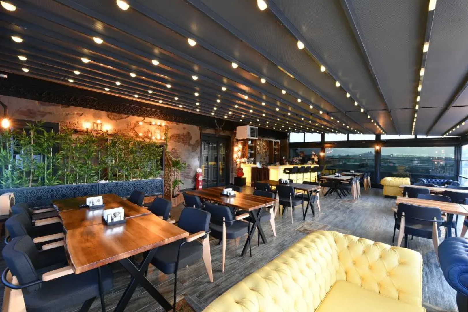 D'Lux Boutique Hotel