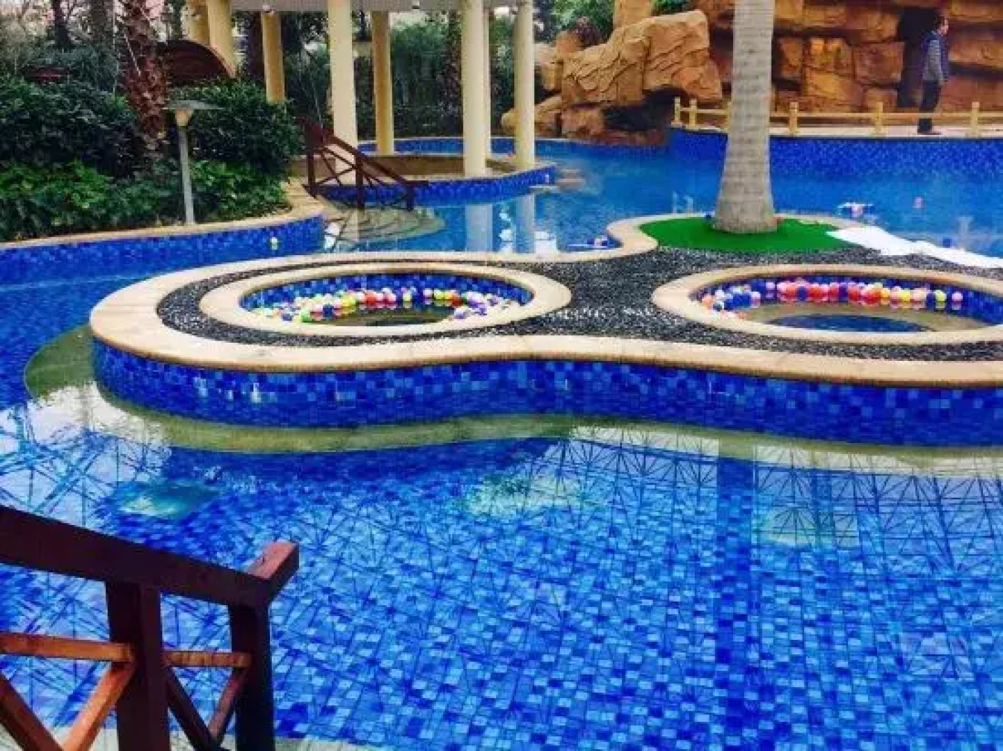 Aohua International Hot Spring Hotel