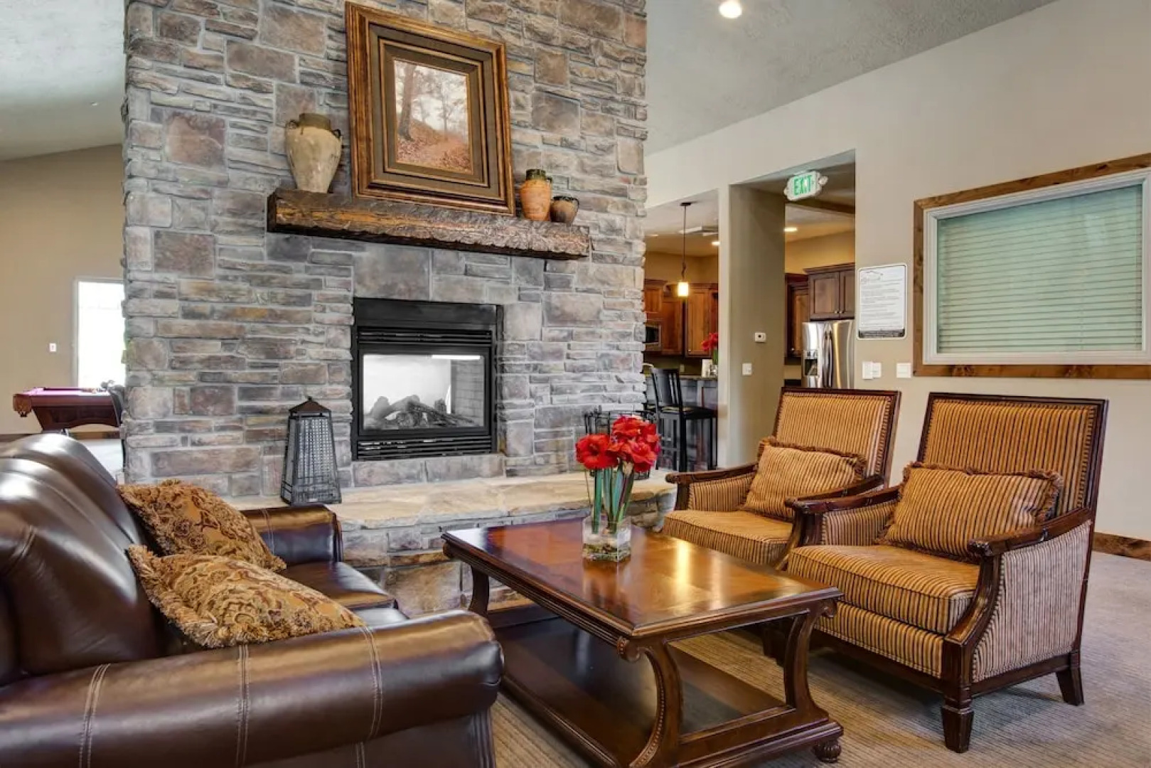 New Listing! Mountain W/ Hot Tub & Deck 5 Bedroom Townhouse
