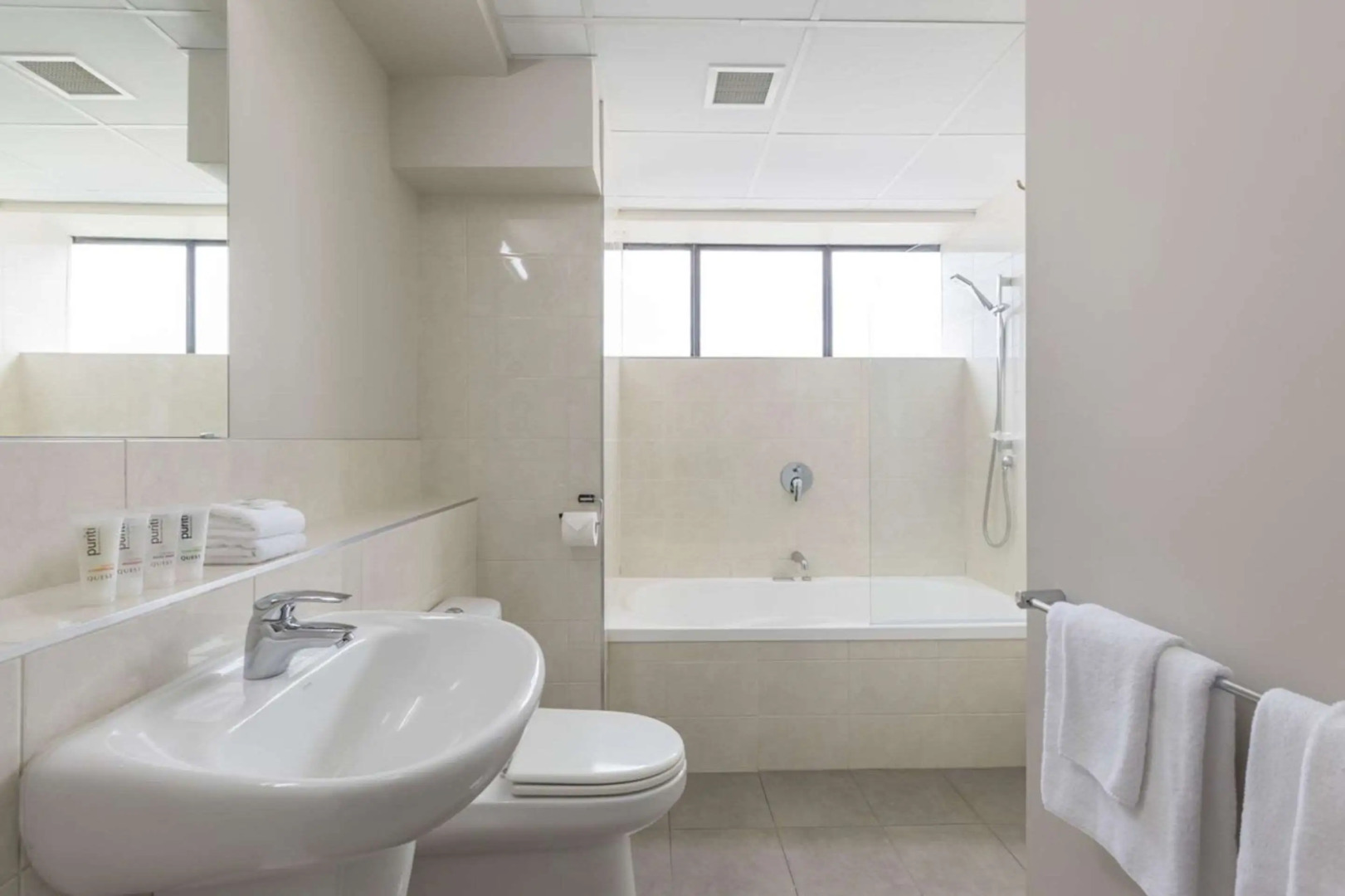 Quality Suites Central Square