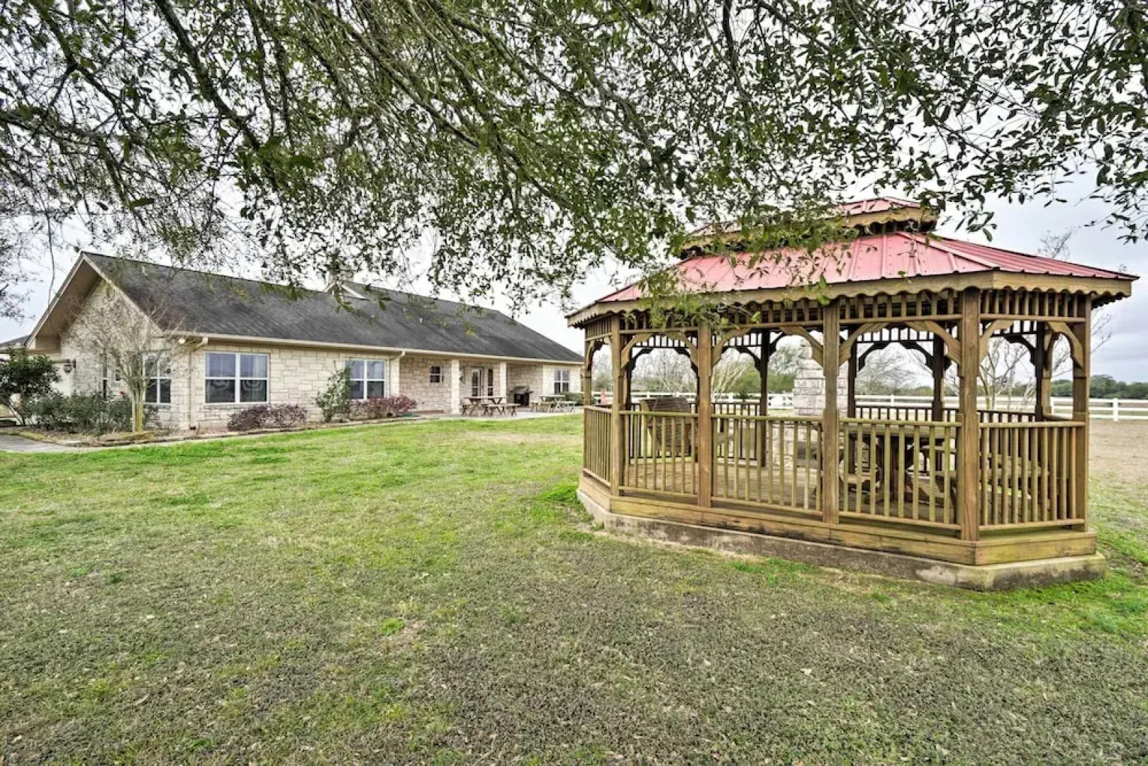 Pet-friendly Flatonia House w/ Patio & Gazebo!