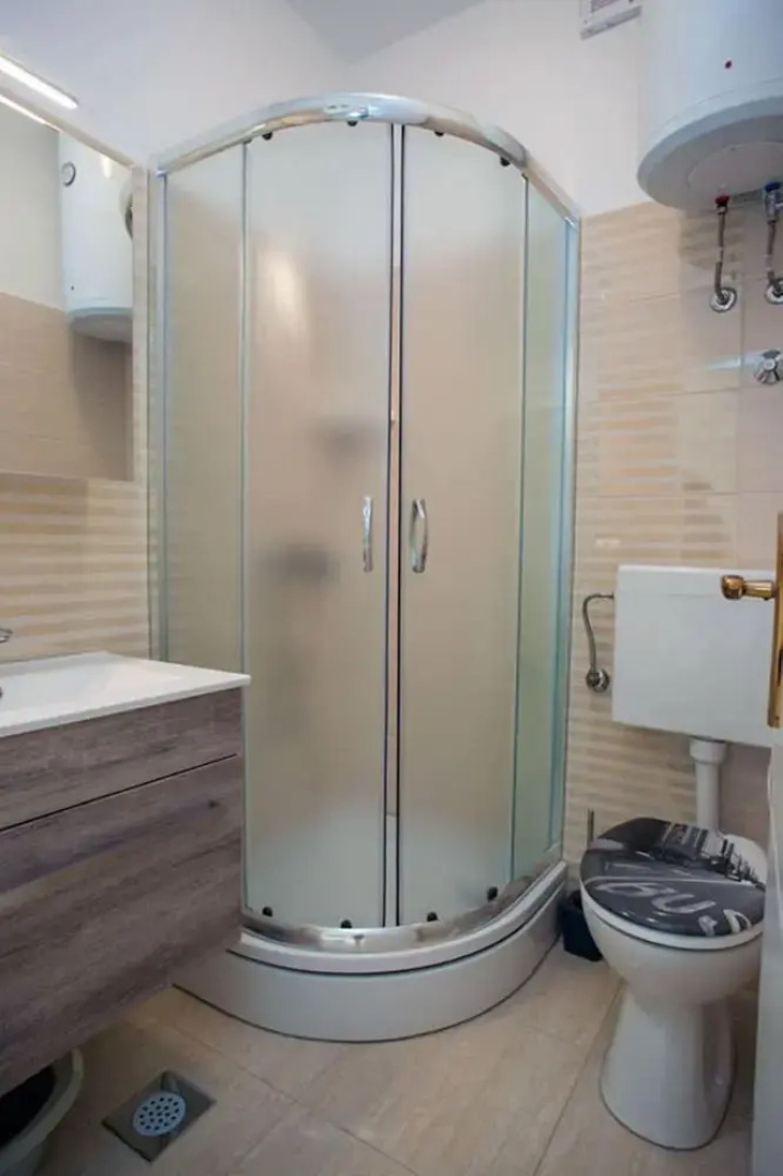 Irena - 100m From the sea - SA2 Prvi kat