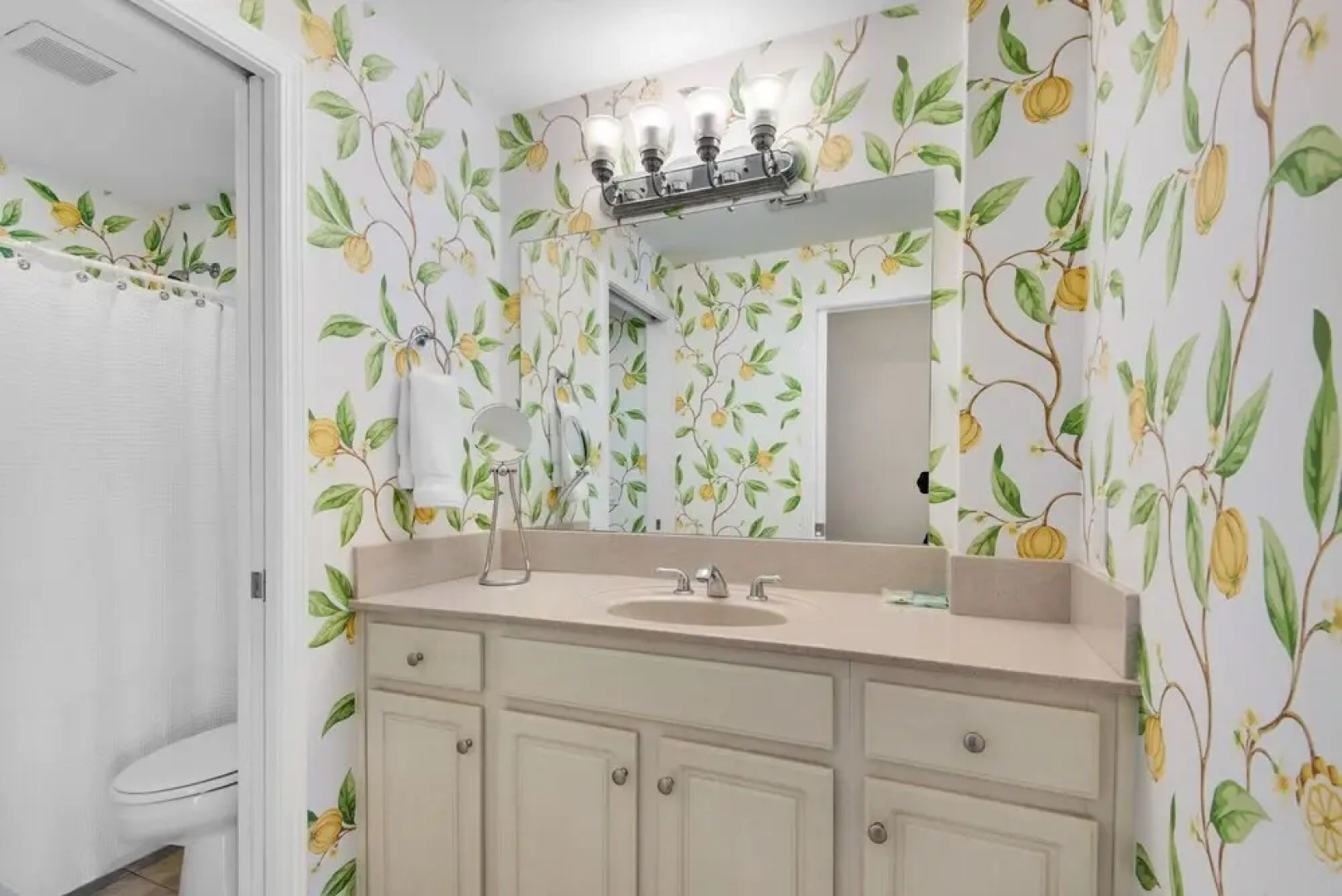 Portside S "beauty And The Beach" 3 Bedroom Townhouse by RedAwning