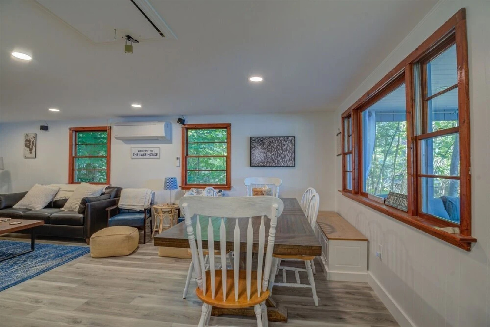 Ferry Tale Limit 10 3 Bedroom Cottage by RedAwning