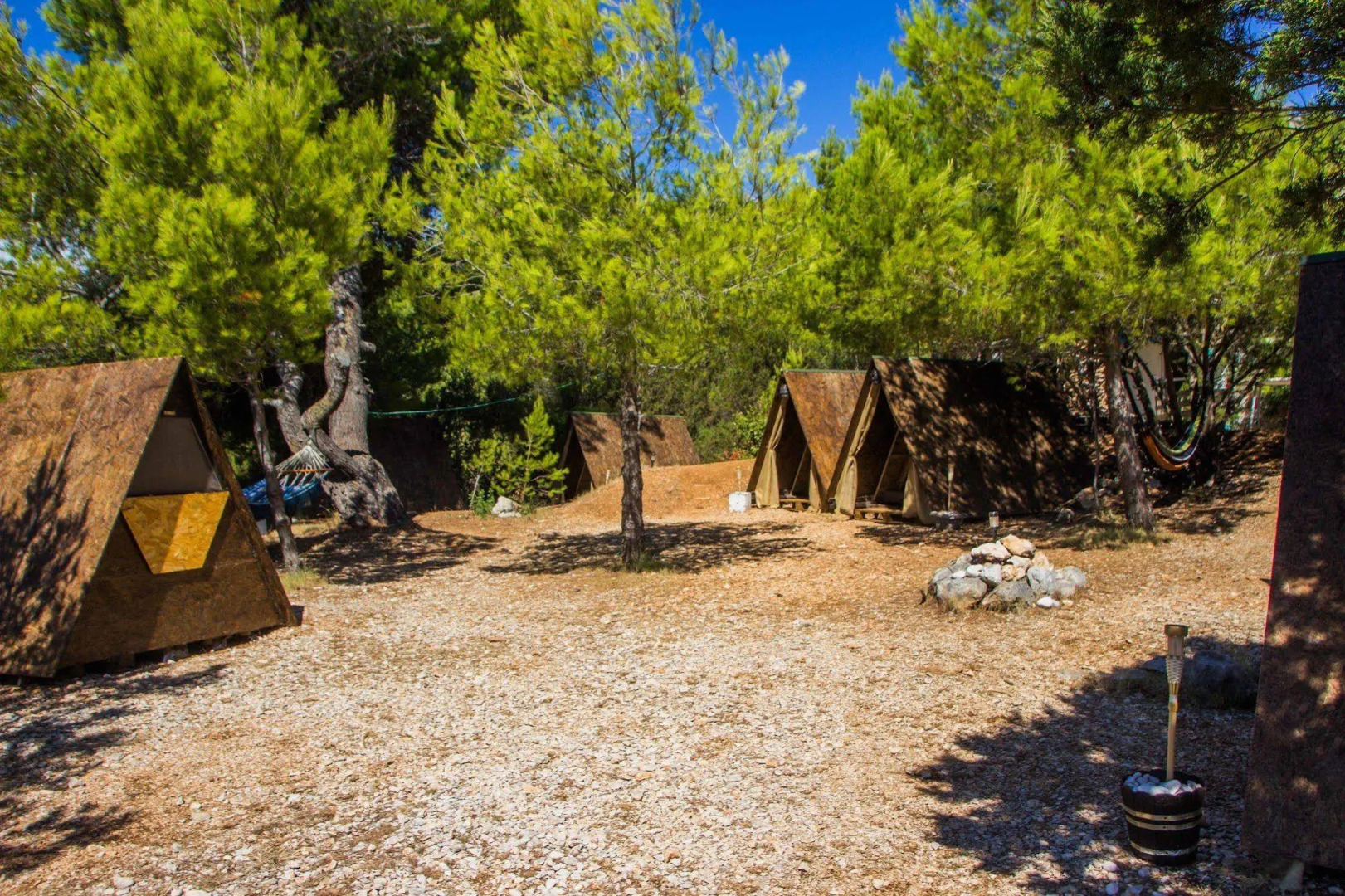 Cast Away - Eco Village