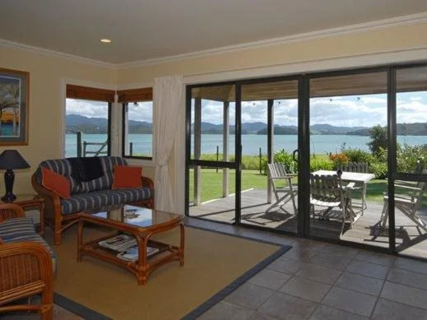 Pawhaoa Bay Lodge